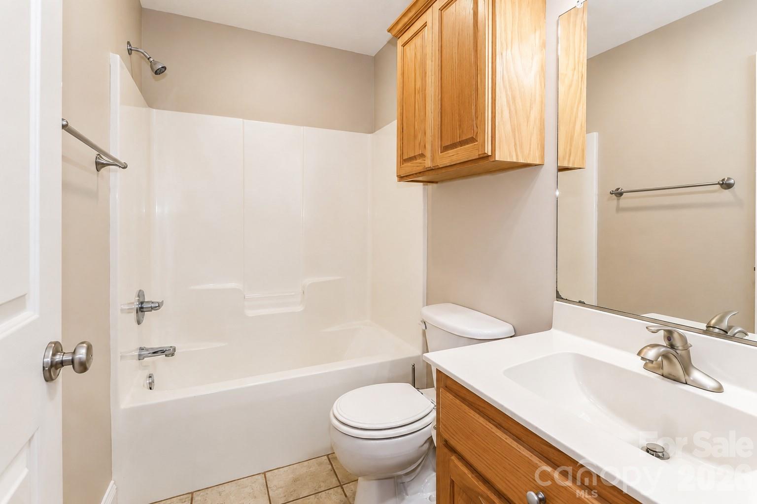 115 Seven Springs Loop Property Photo 32