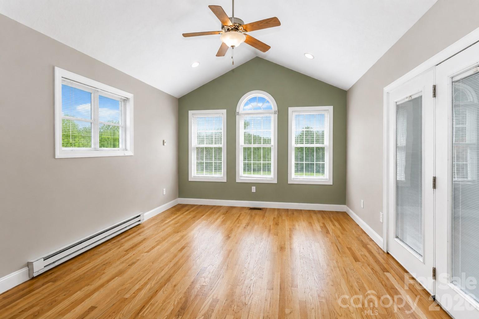 115 Seven Springs Loop Property Photo 35