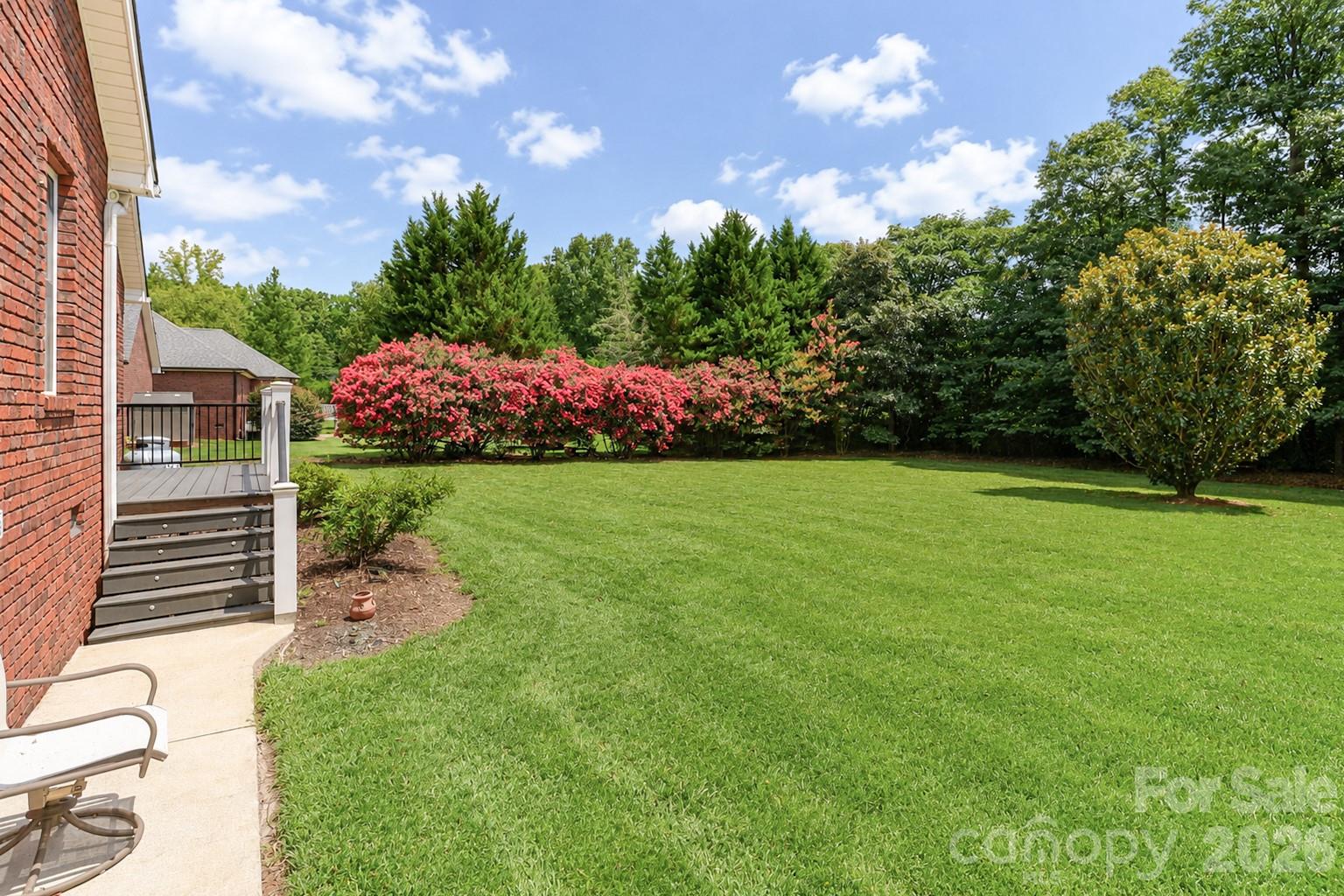 115 Seven Springs Loop Property Photo 44