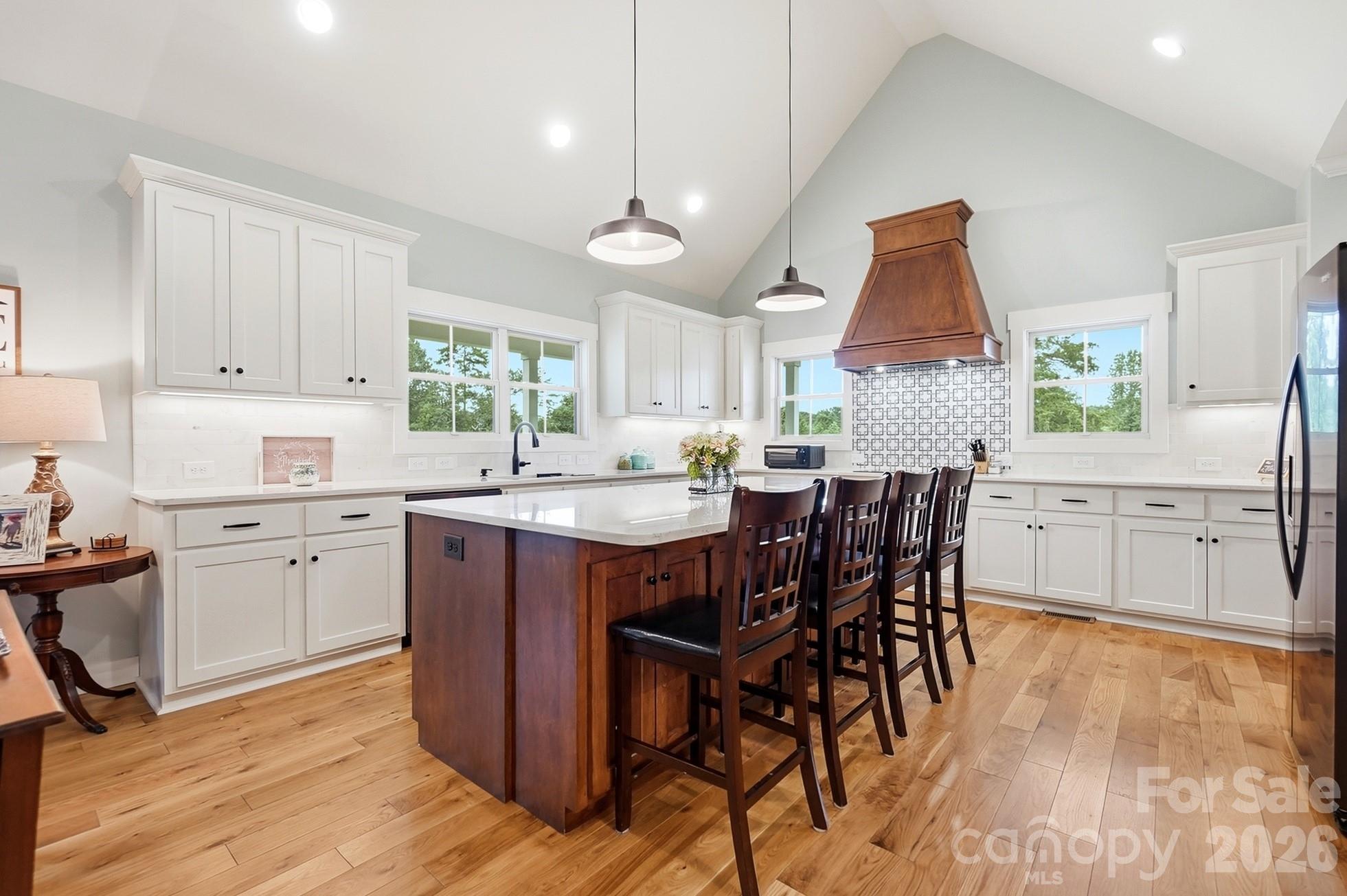 257 Glenwood Drive Property Photo 10