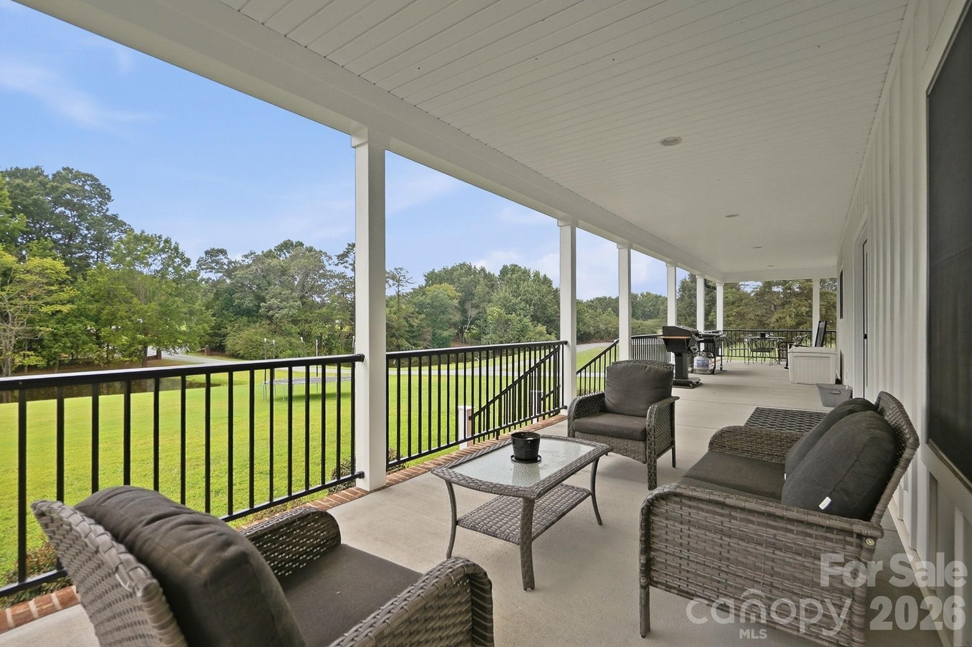 257 Glenwood Drive Property Photo 39
