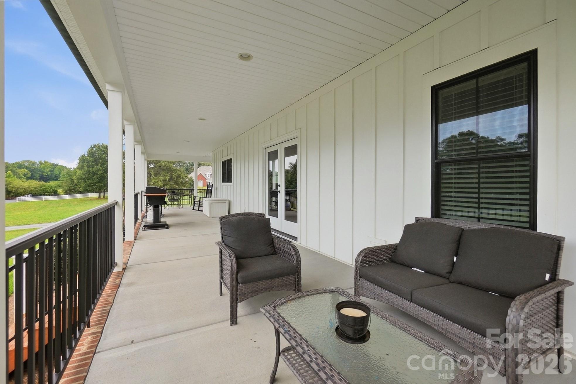 257 Glenwood Drive Property Photo 40