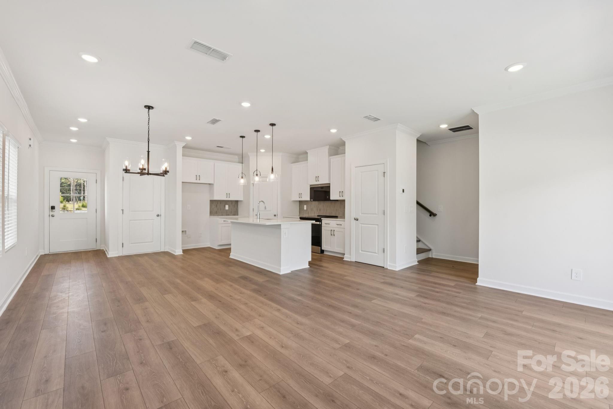 9004 Foggy Brook Loop Property Photo 3