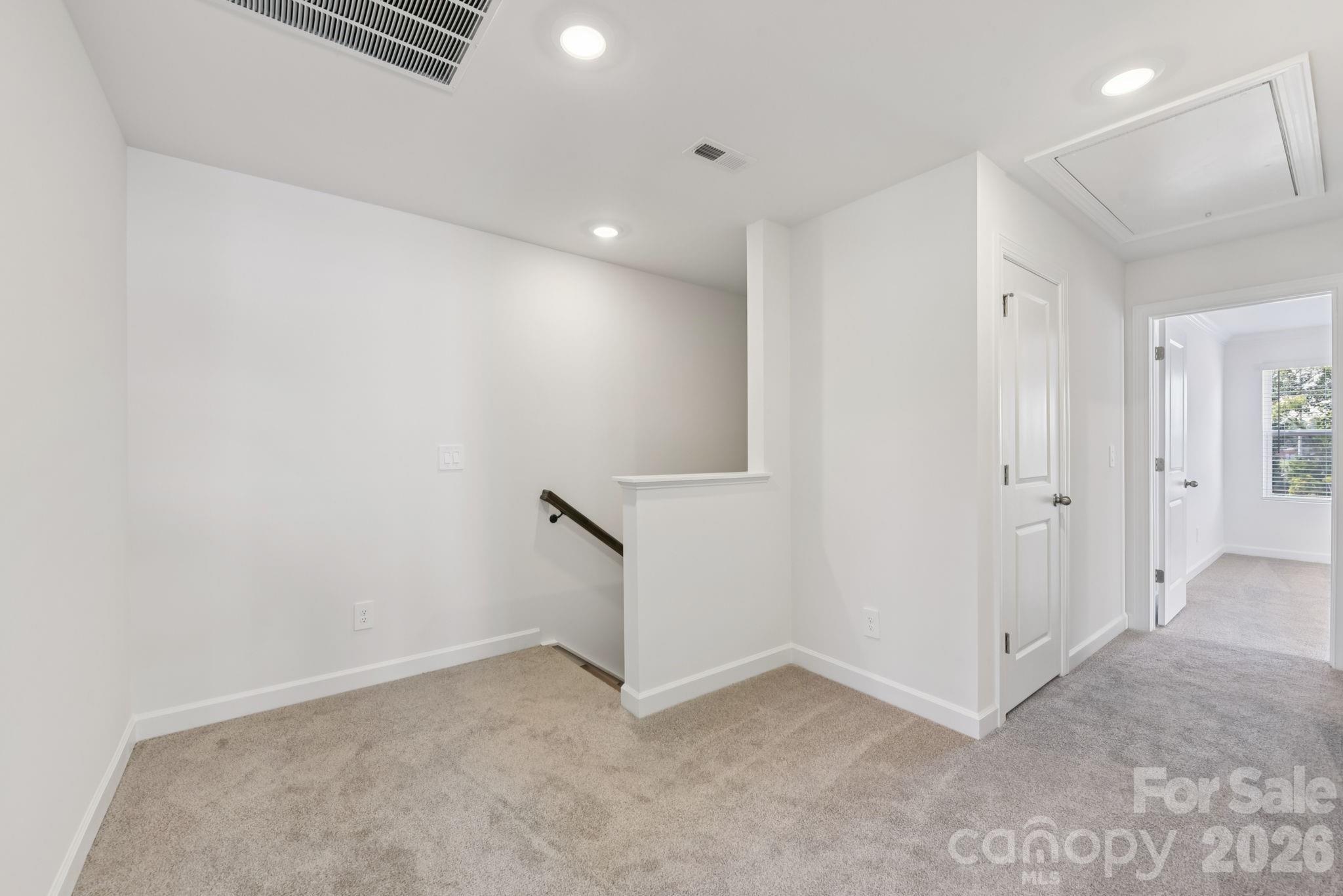 9004 Foggy Brook Loop Property Photo 6