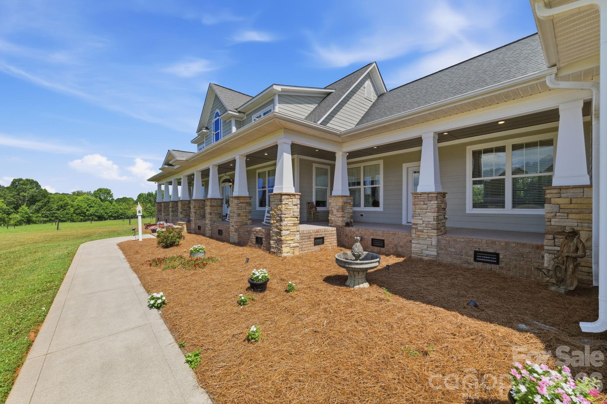 212 Scism Road Property Photo 4