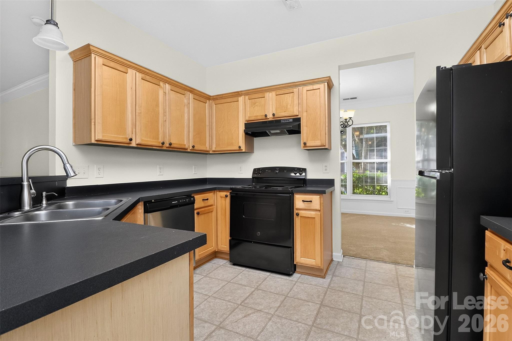 3003 Moonstone Lane Property Photo 4