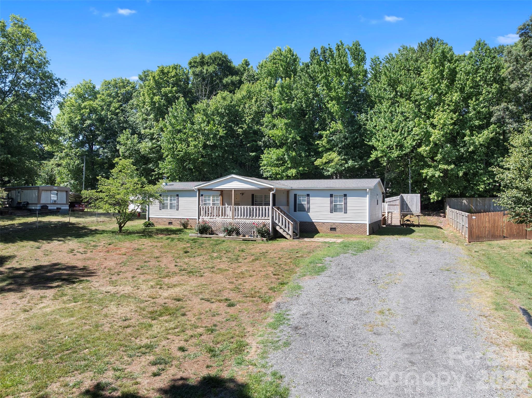 199 Sable Lane Property Photo 3