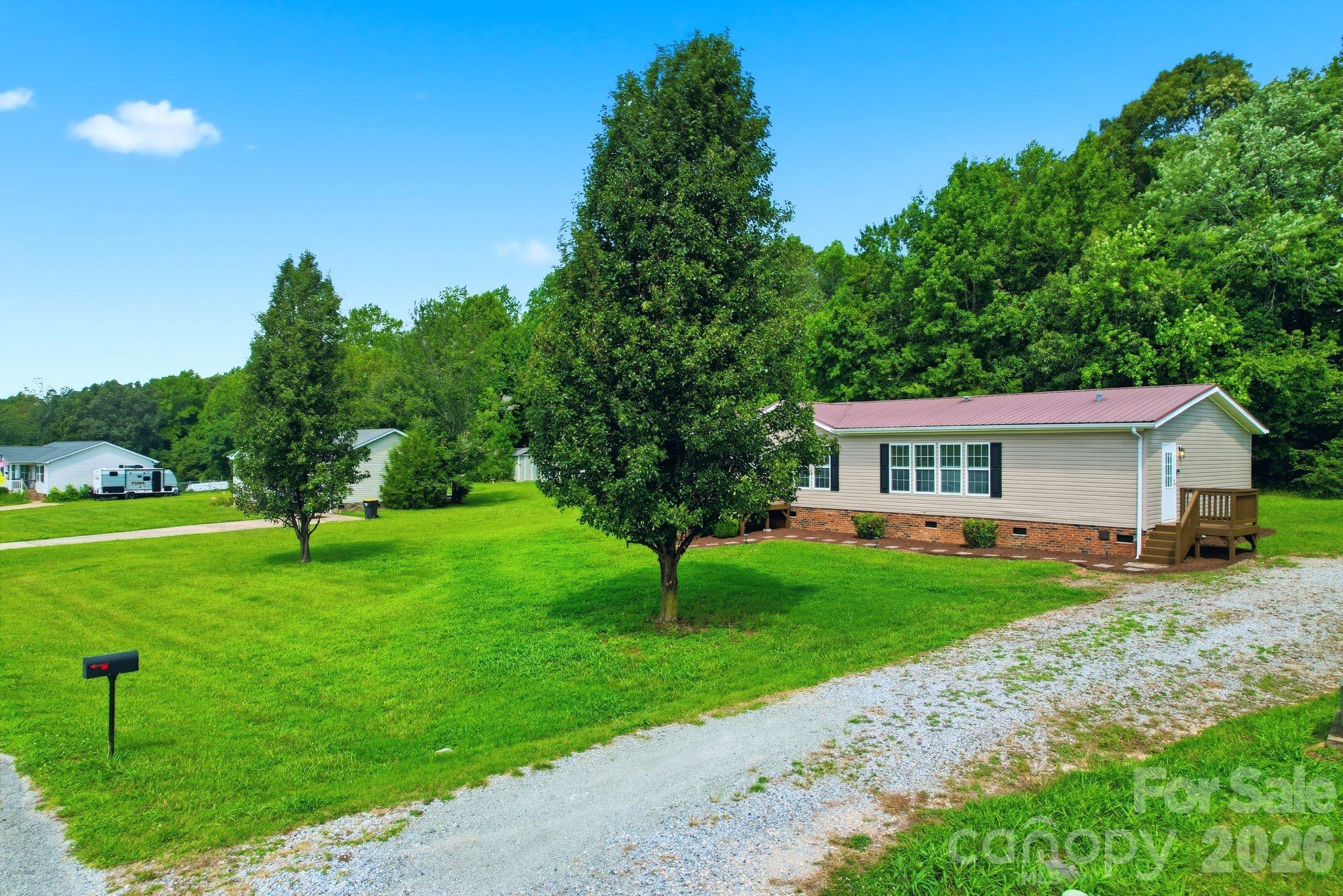 1006 Canada Drive Property Photo 3