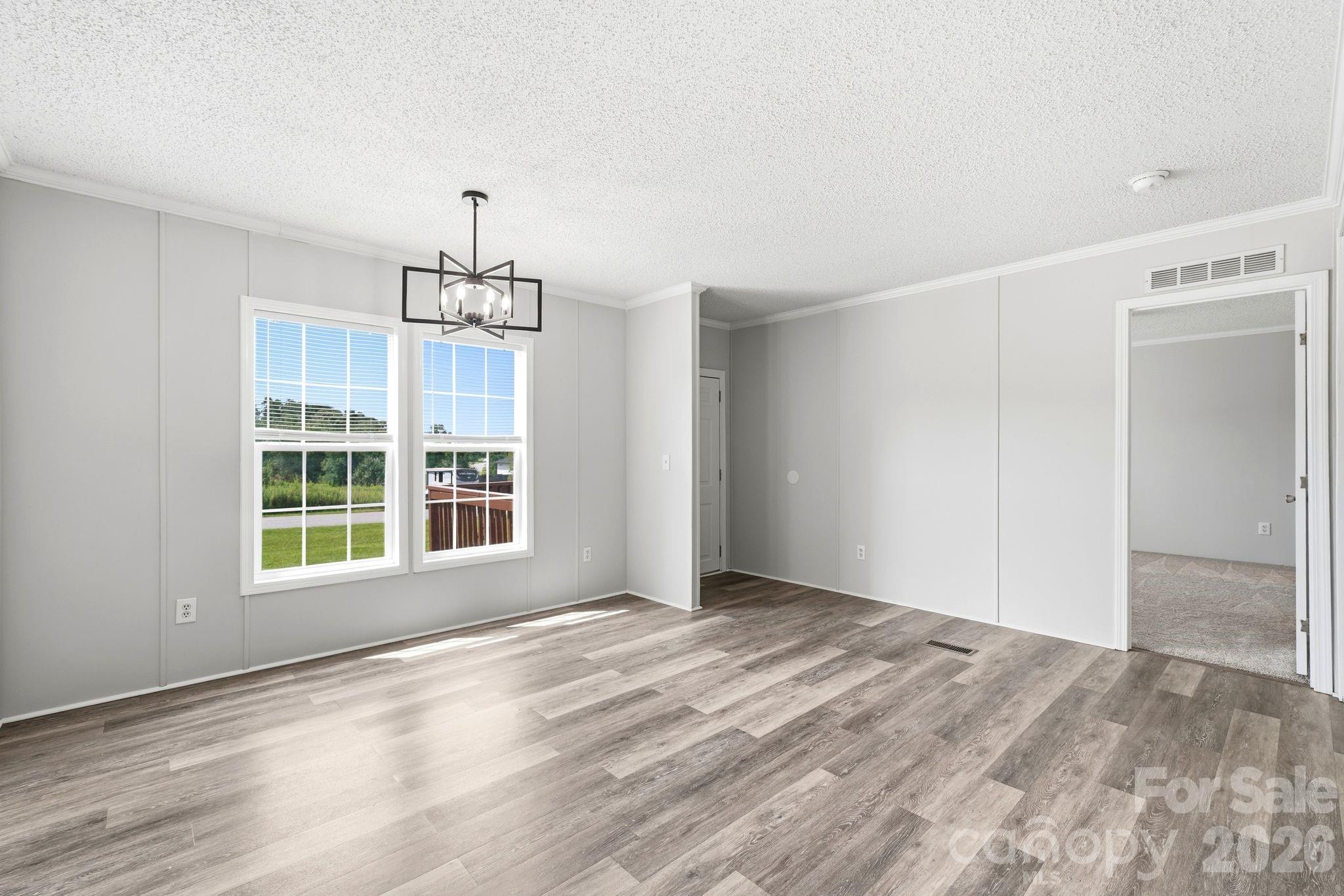 1006 Canada Drive Property Photo 8