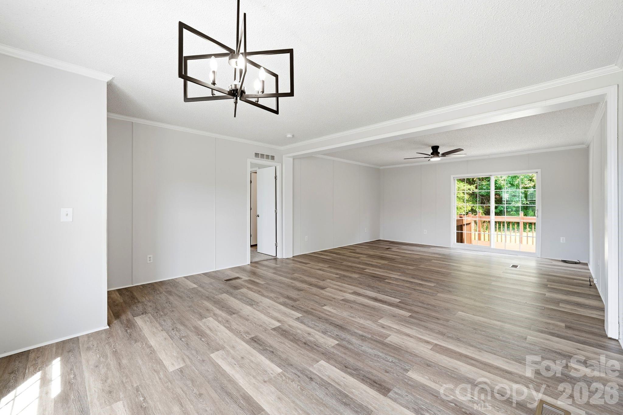 1006 Canada Drive Property Photo 10