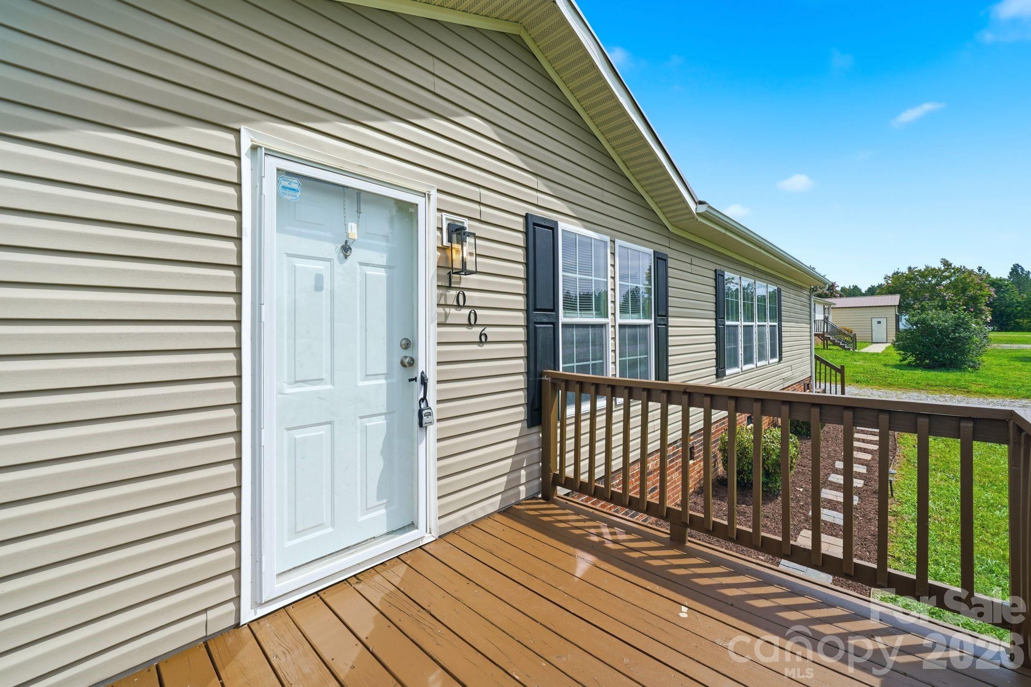1006 Canada Drive Property Photo 28