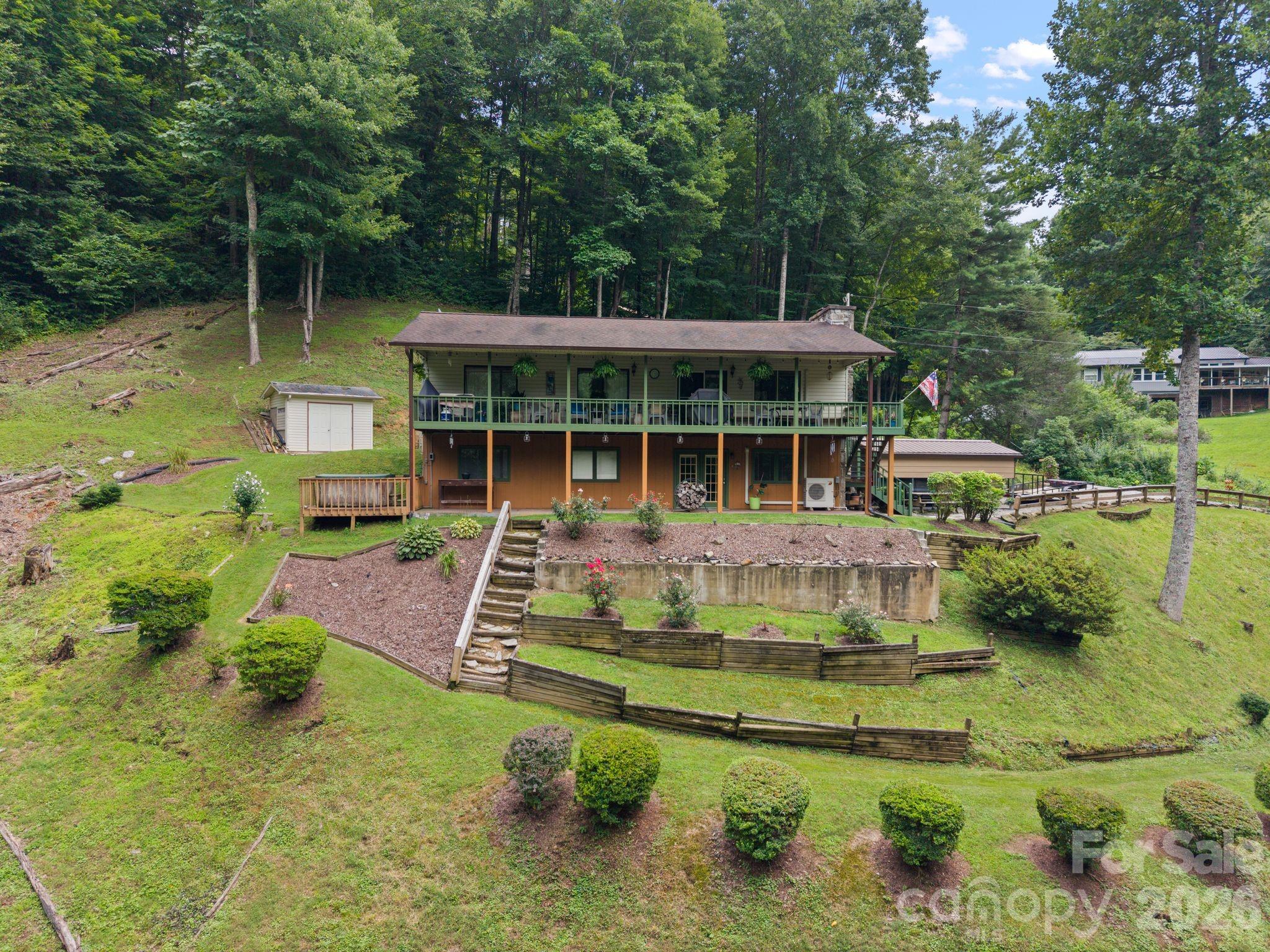 275 Knob Hill Estates Road Property Photo 2