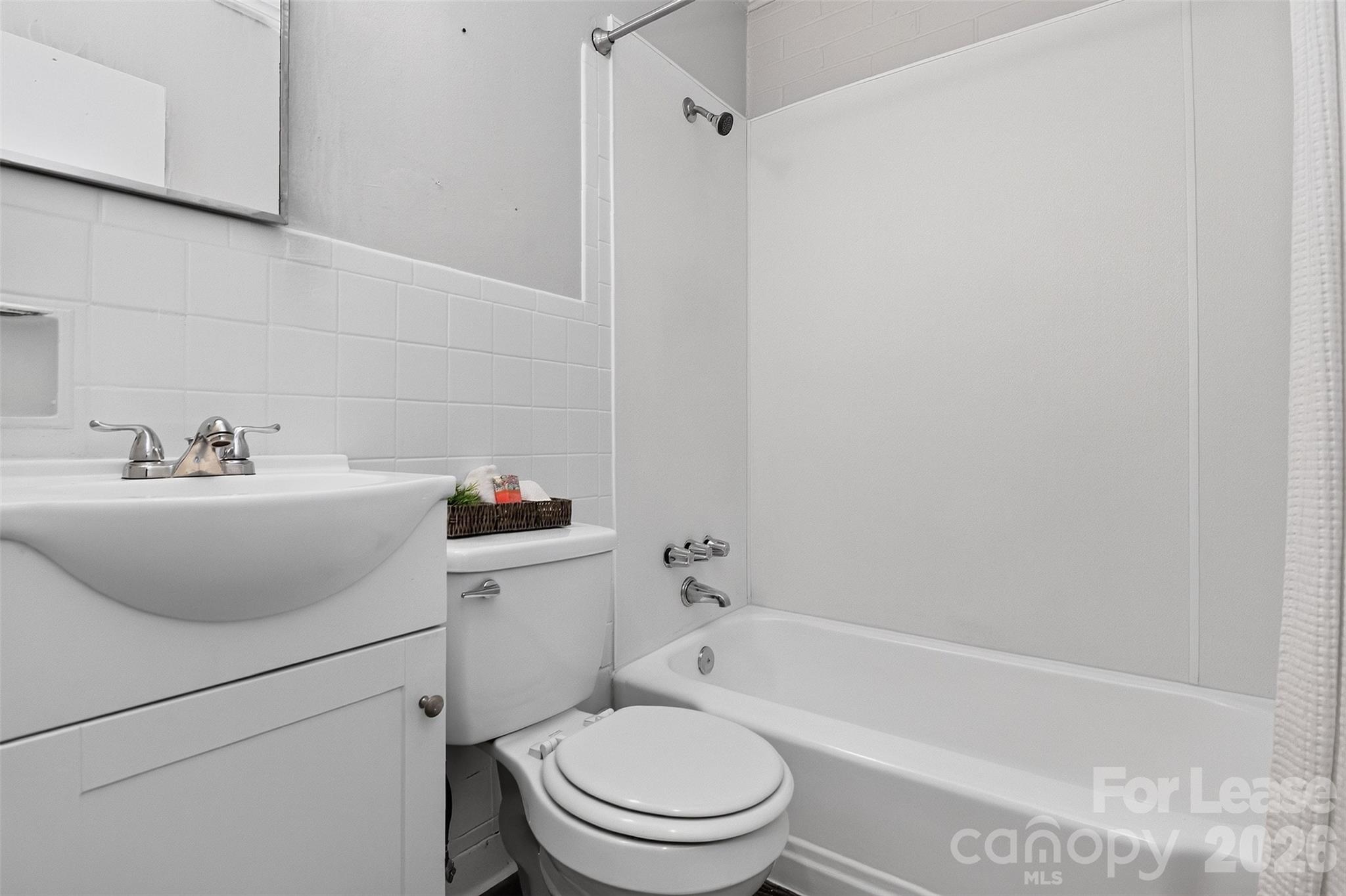 1617 Fulton Avenue A Property Photo 12