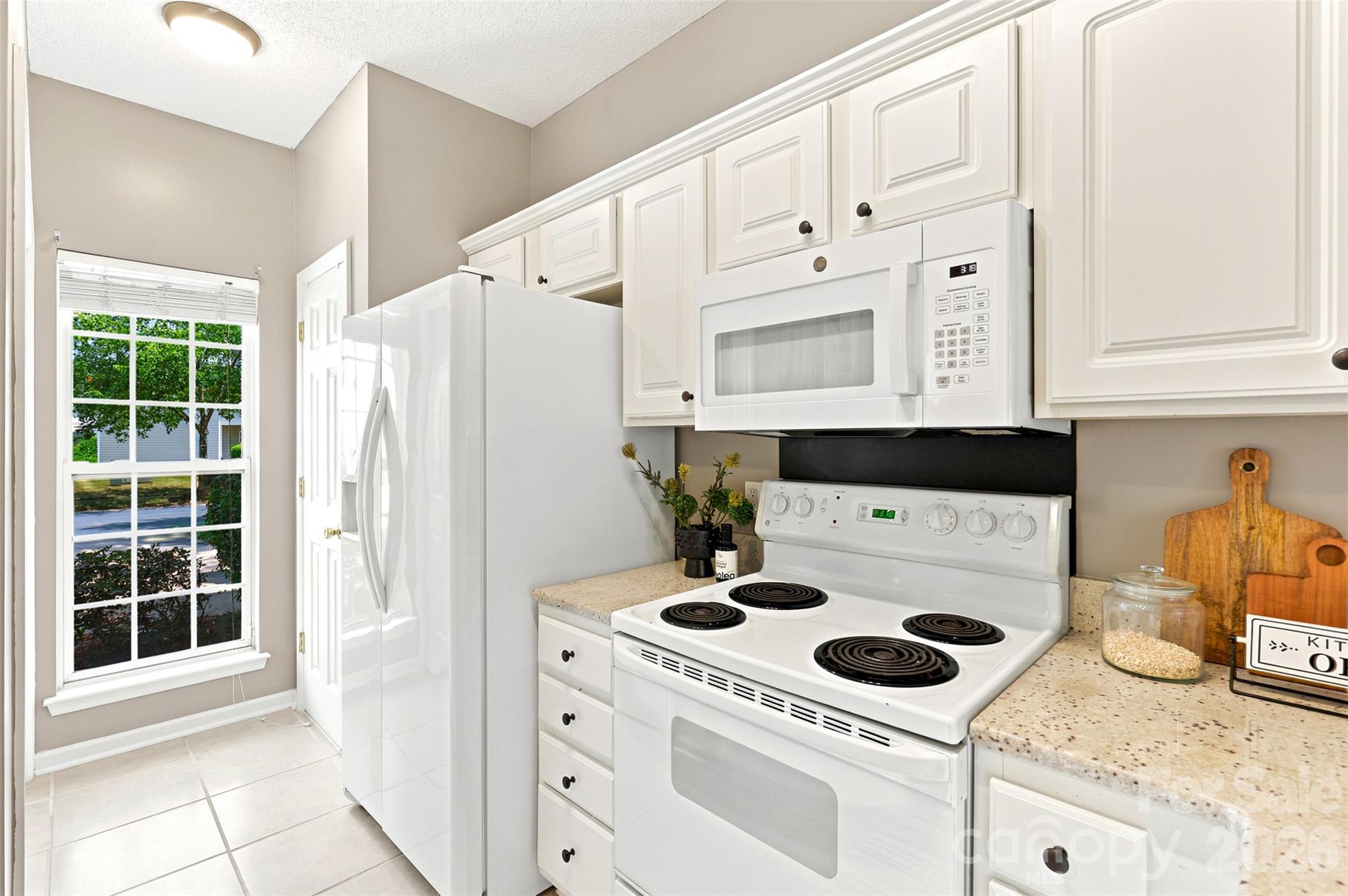 1323 Anthem Court Property Photo 13