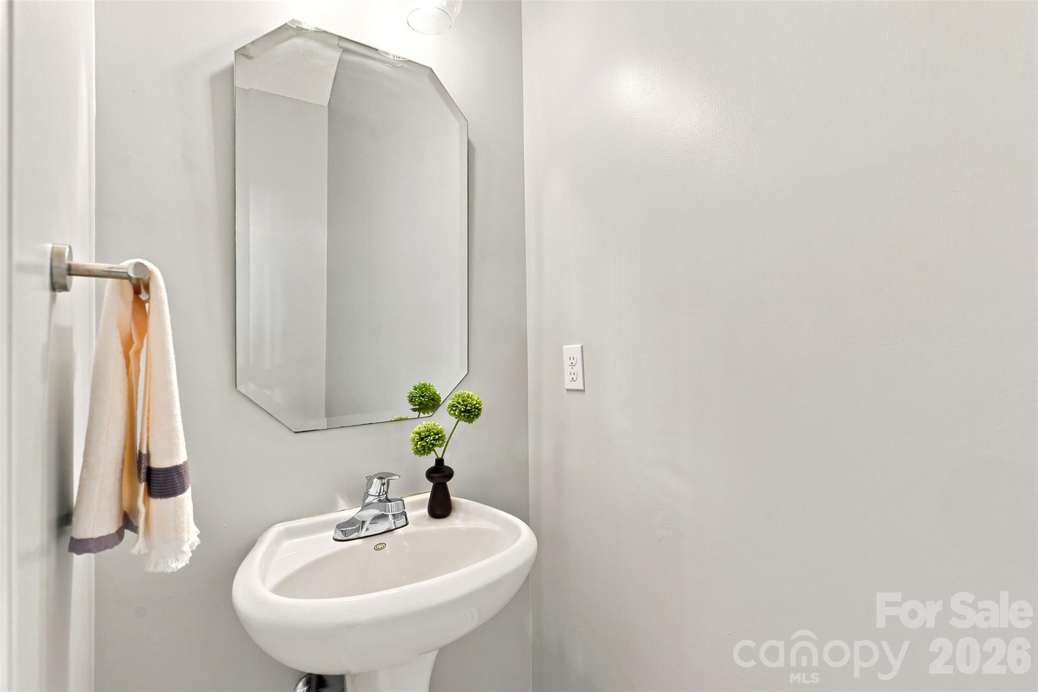 1323 Anthem Court Property Photo 20