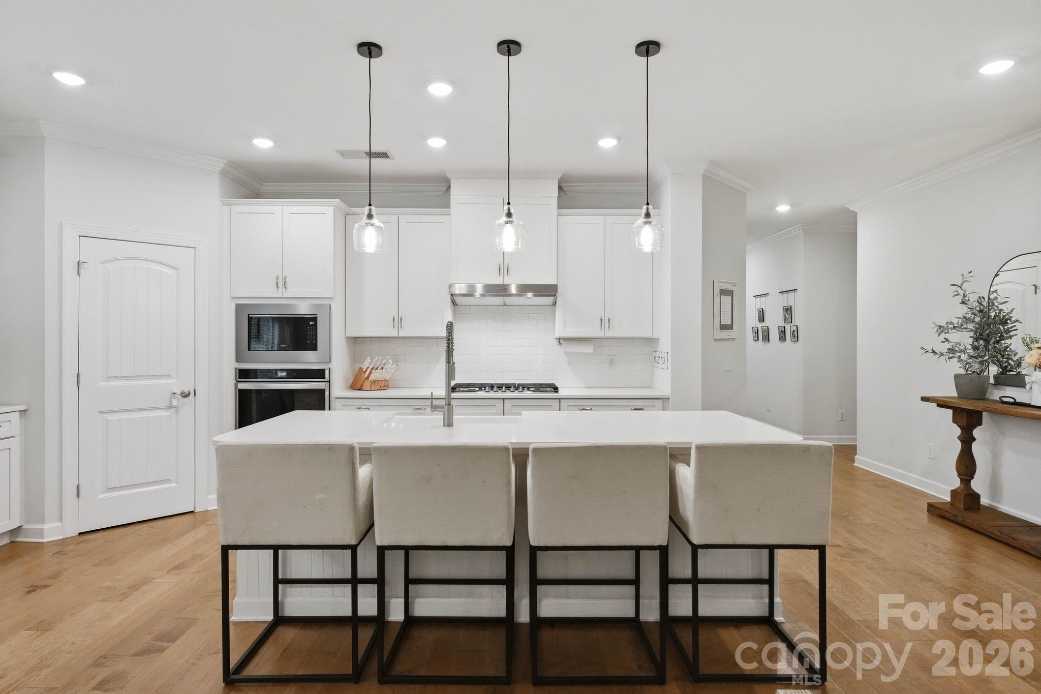 8504 Pennegrove Circle Property Photo 3