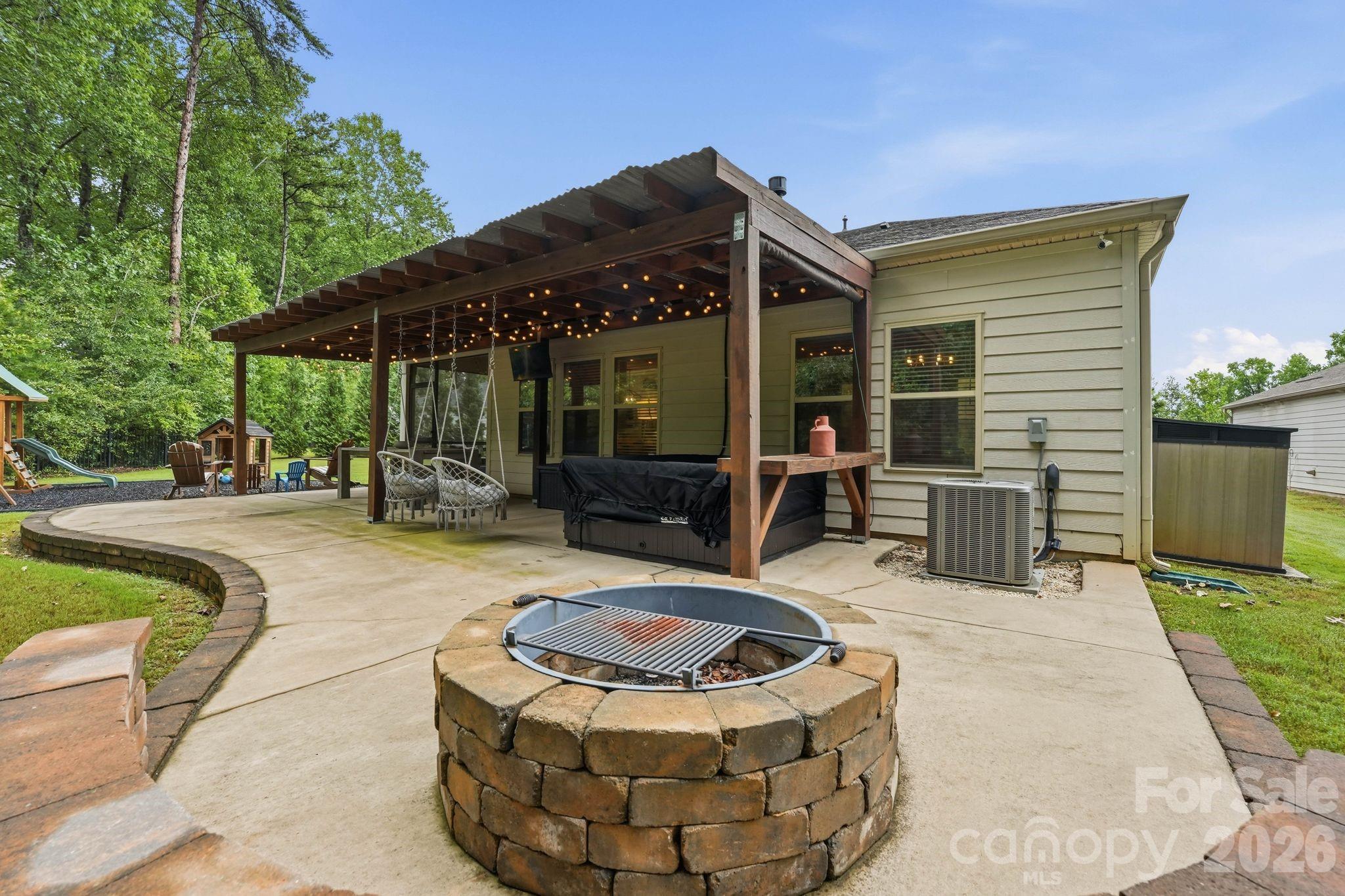 8504 Pennegrove Circle Property Photo 32