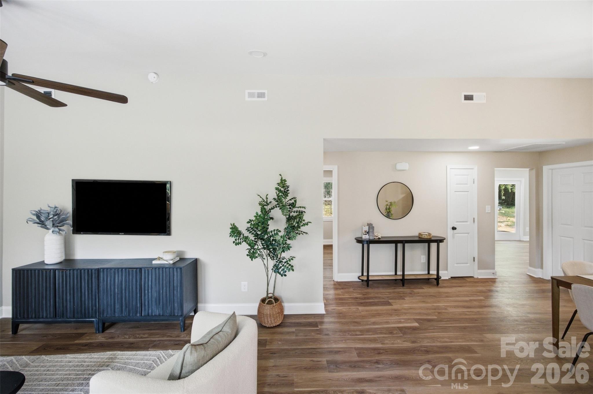 8223 Knollwood Circle Property Photo 9