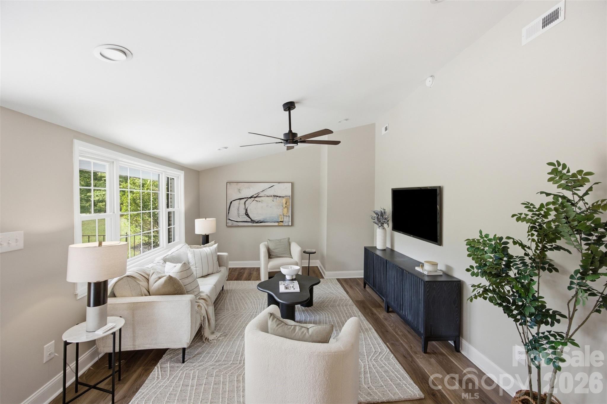 8223 Knollwood Circle Property Photo 13