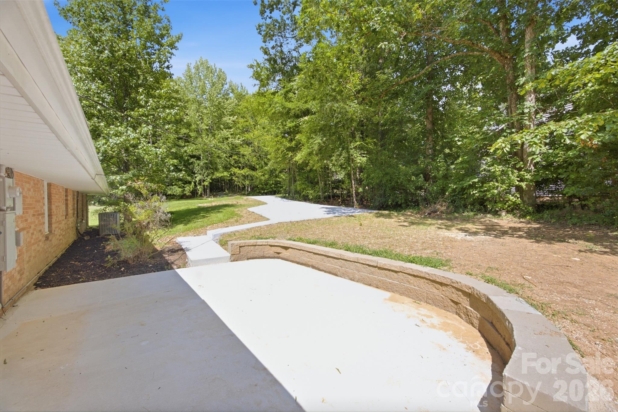 8223 Knollwood Circle Property Photo 27