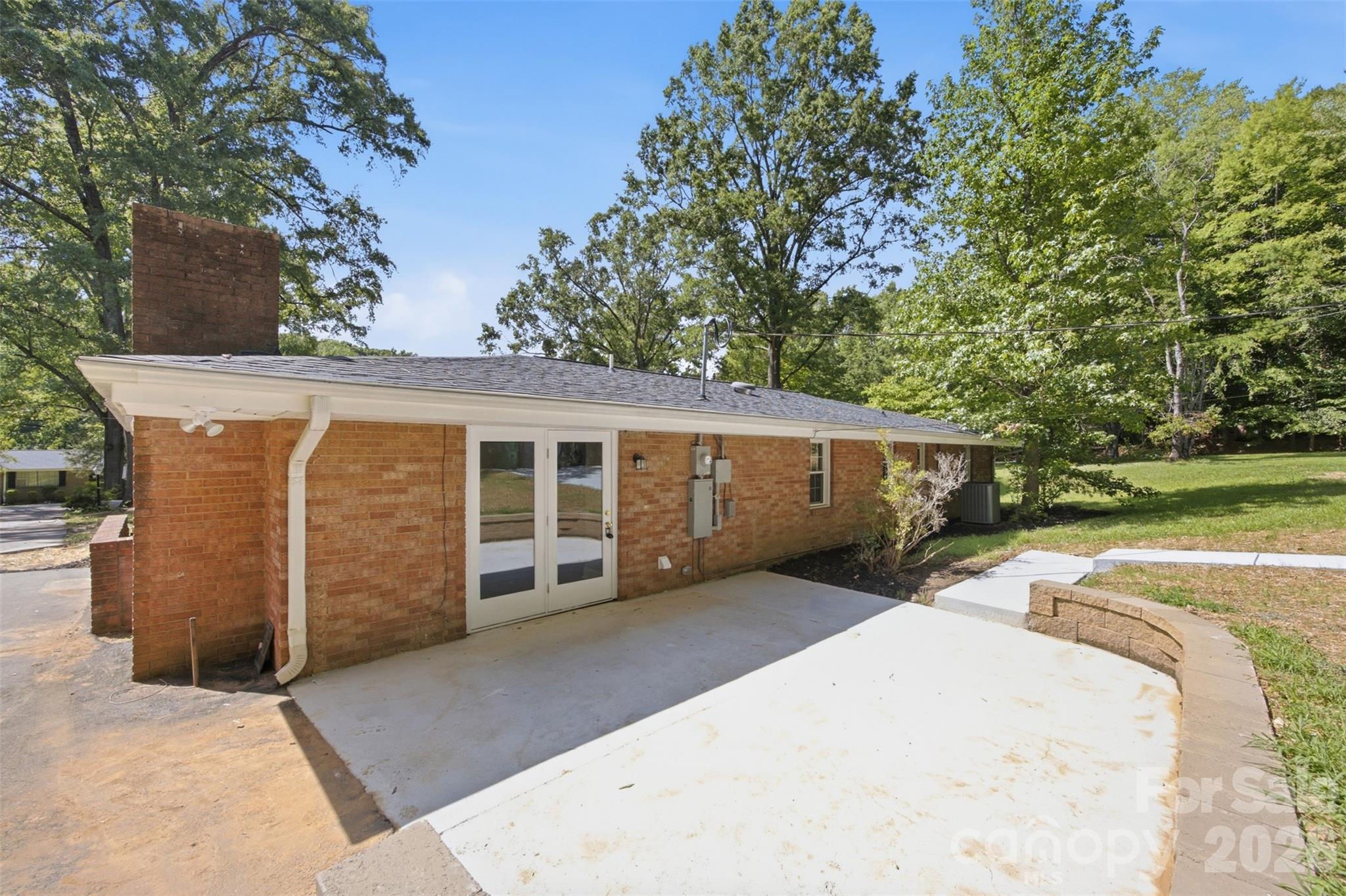 8223 Knollwood Circle Property Photo 28