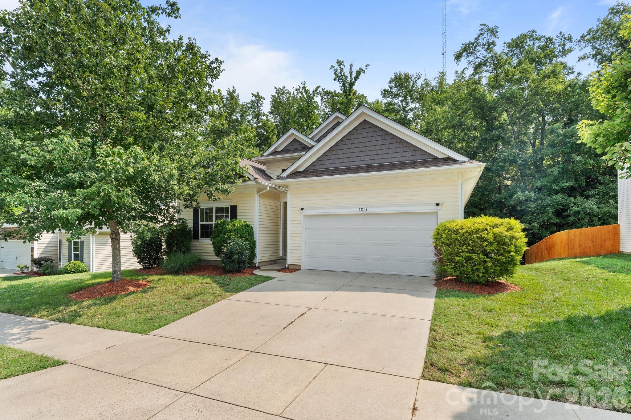 3813 Quiet Creek Circle Property Photo 1