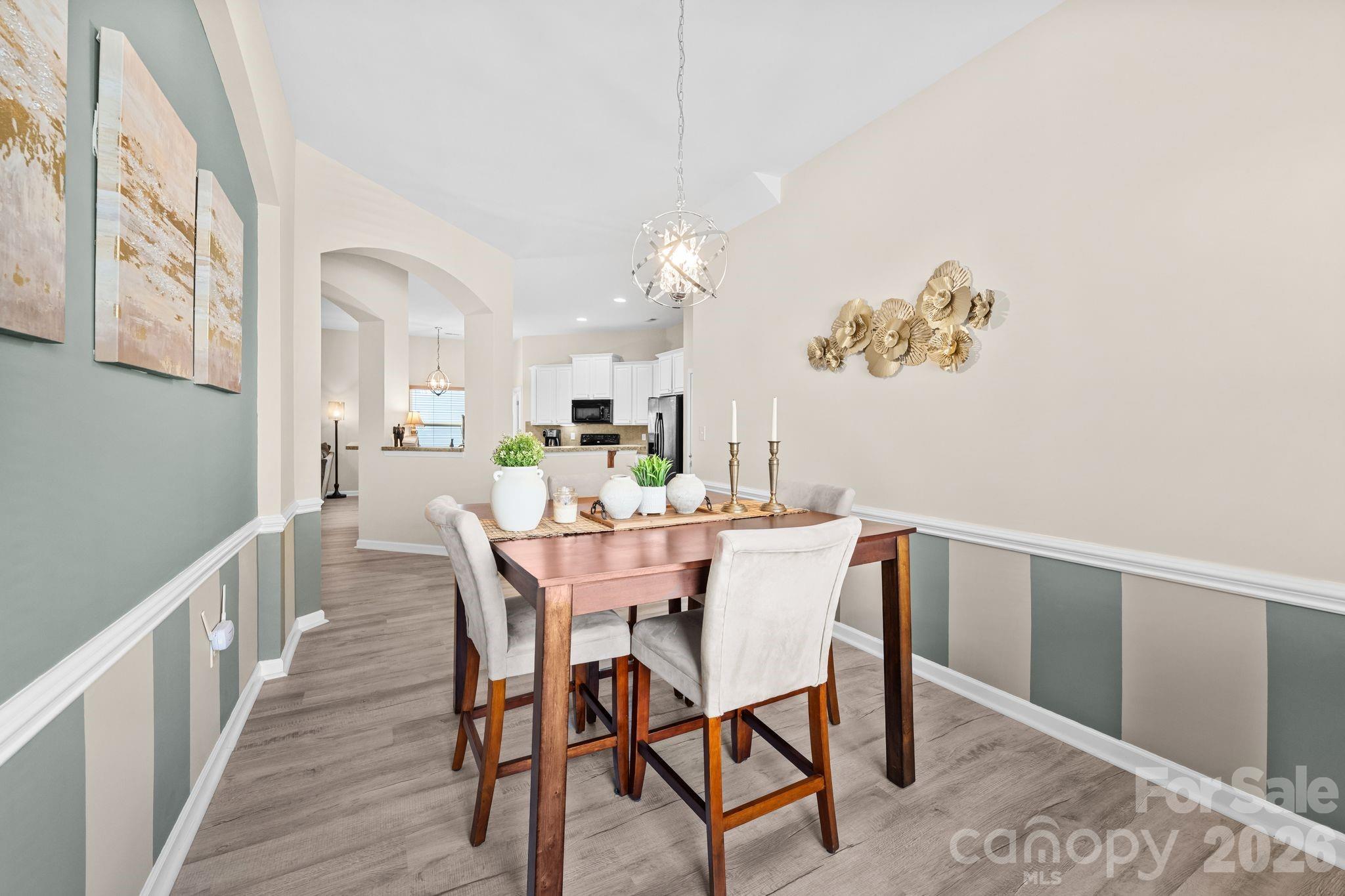 3813 Quiet Creek Circle Property Photo 4
