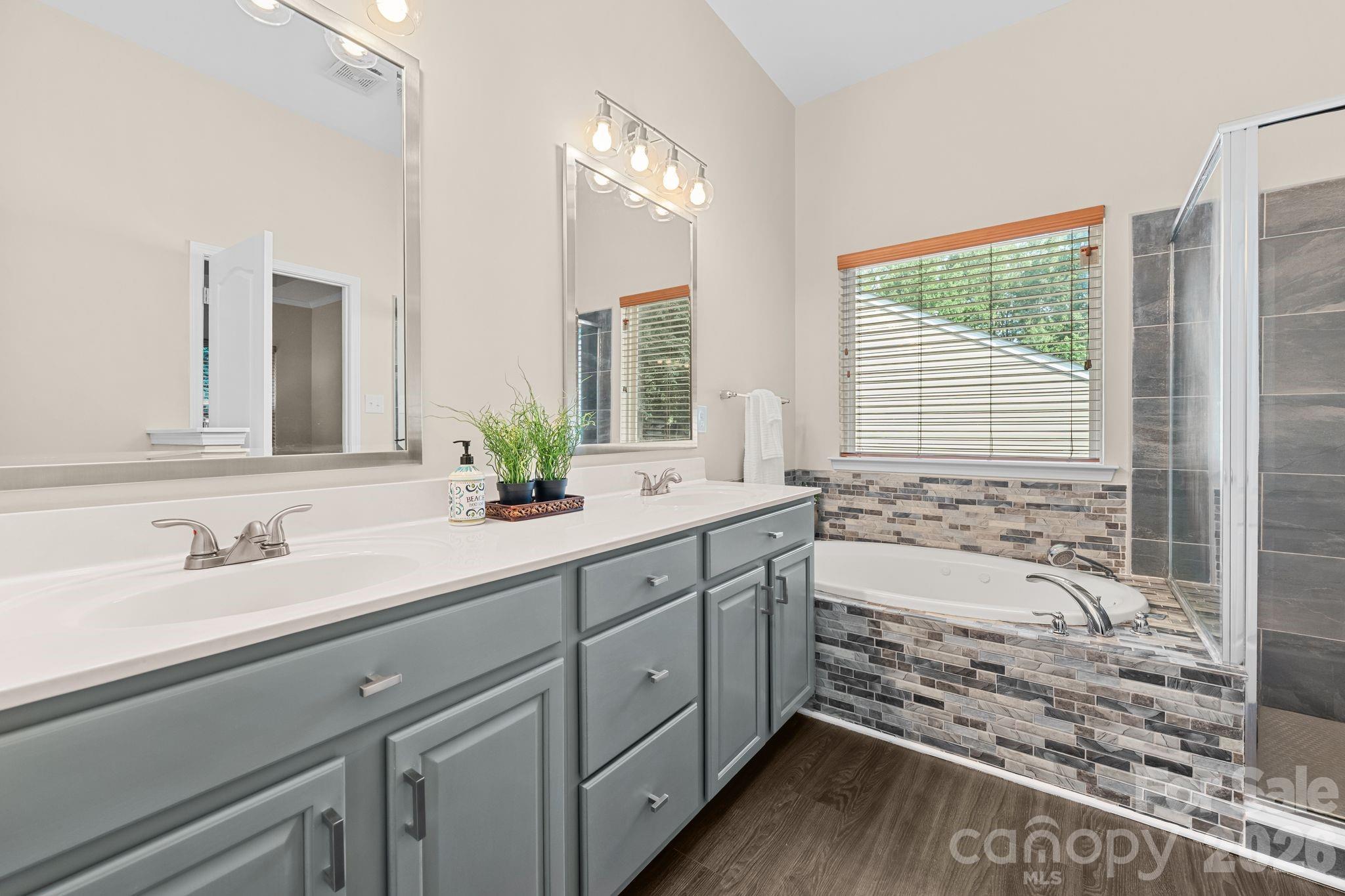 3813 Quiet Creek Circle Property Photo 14