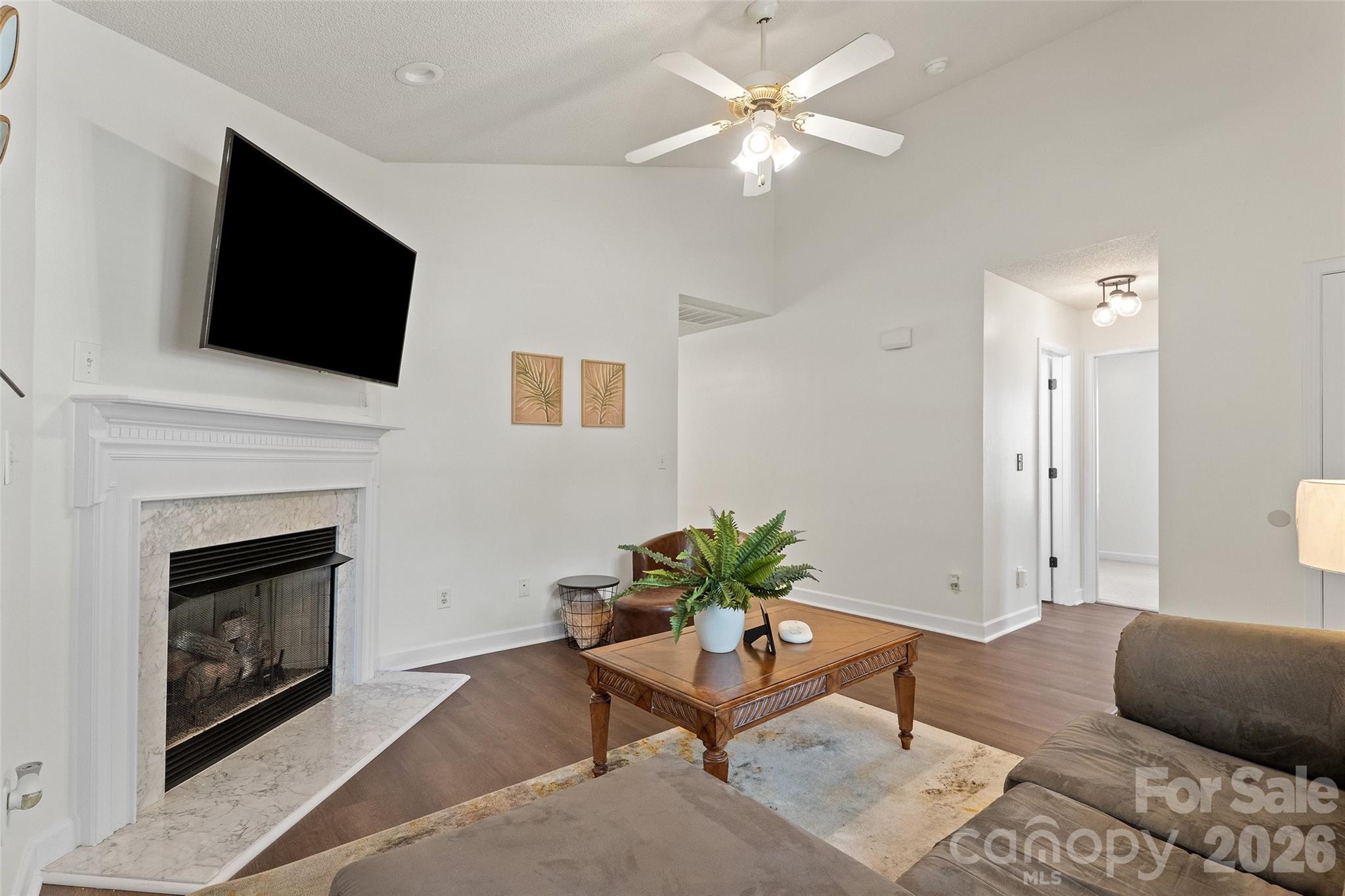 8019 Shiny Meadow Lane Property Photo 3