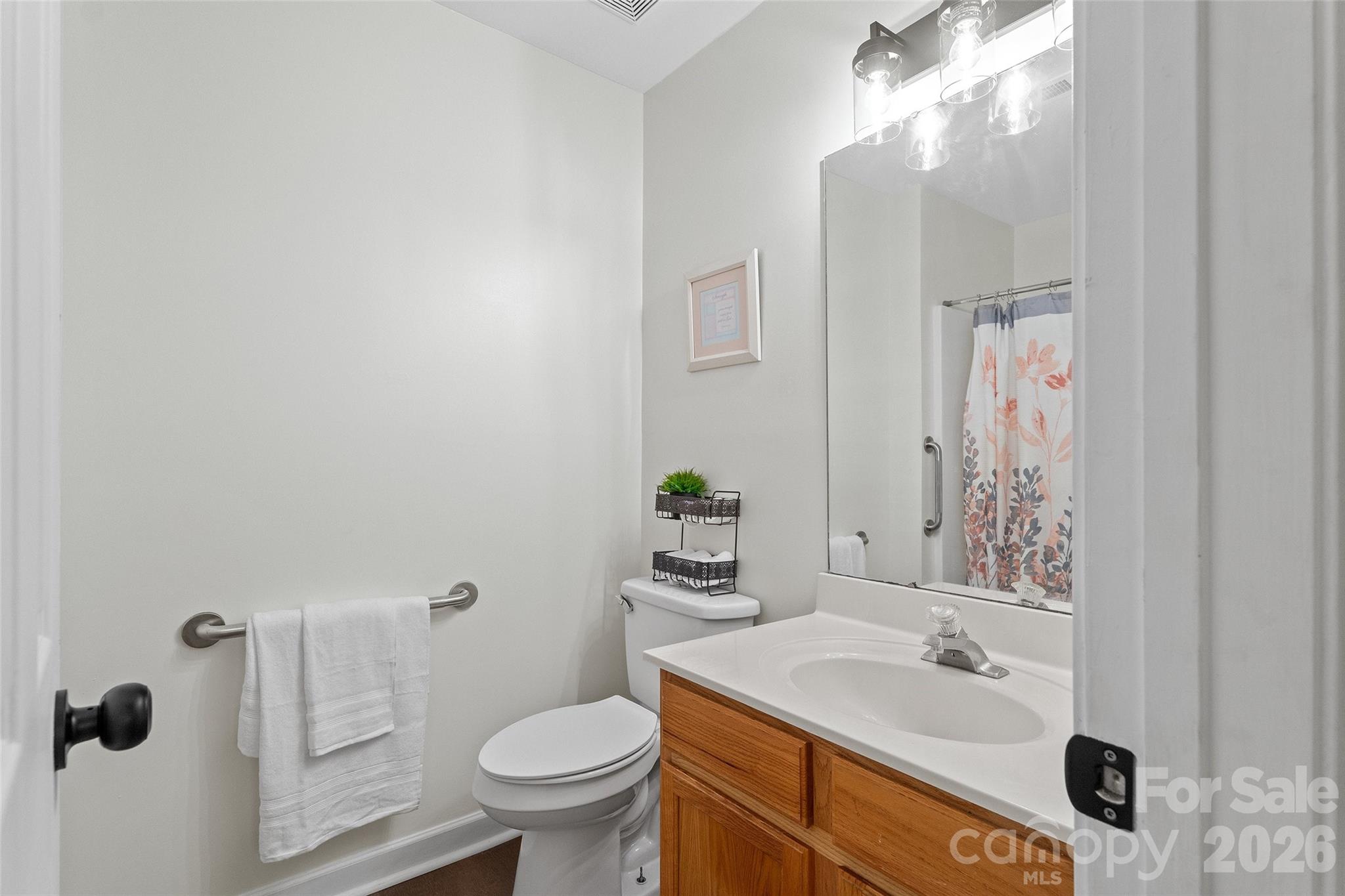 8019 Shiny Meadow Lane Property Photo 13
