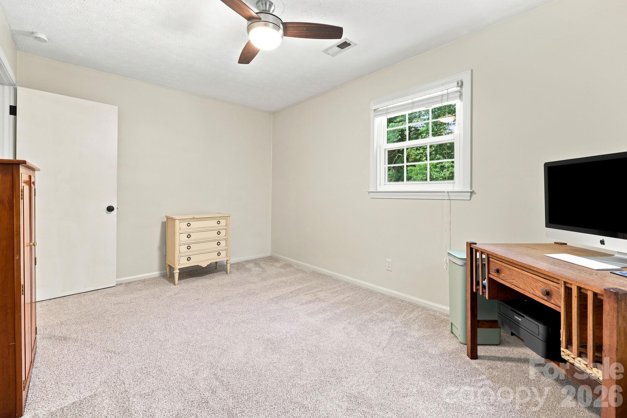 101 Boyd Drive 2c Property Photo 24