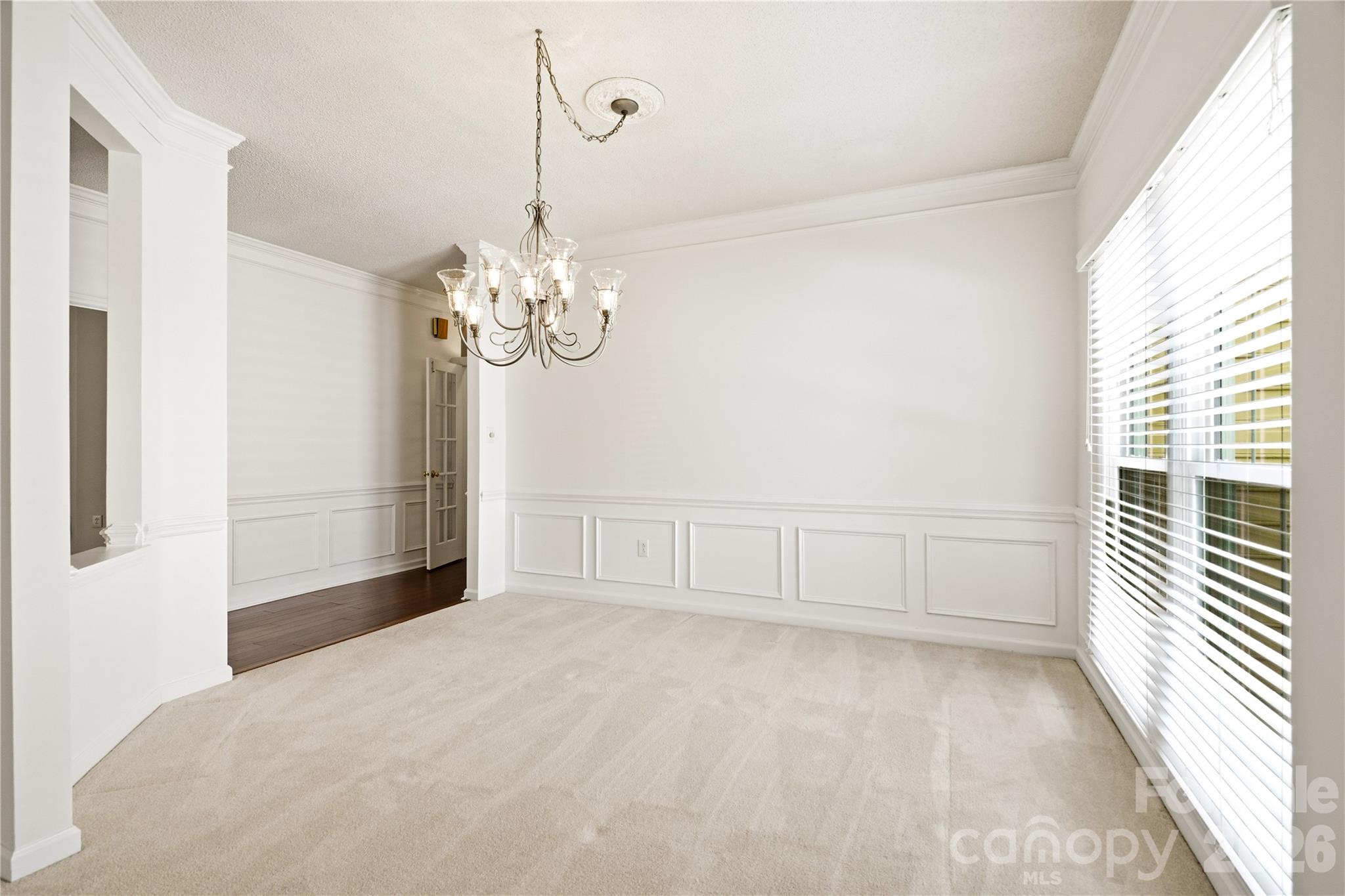 2604 Lamp Post Lane Property Photo 5