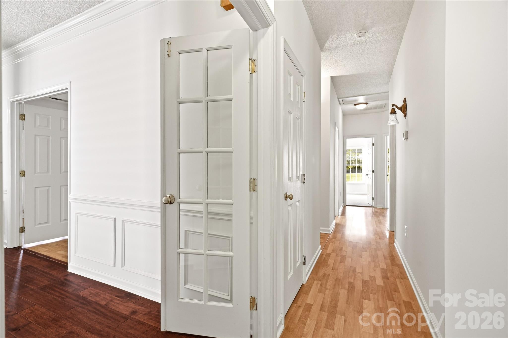 2604 Lamp Post Lane Property Photo 15