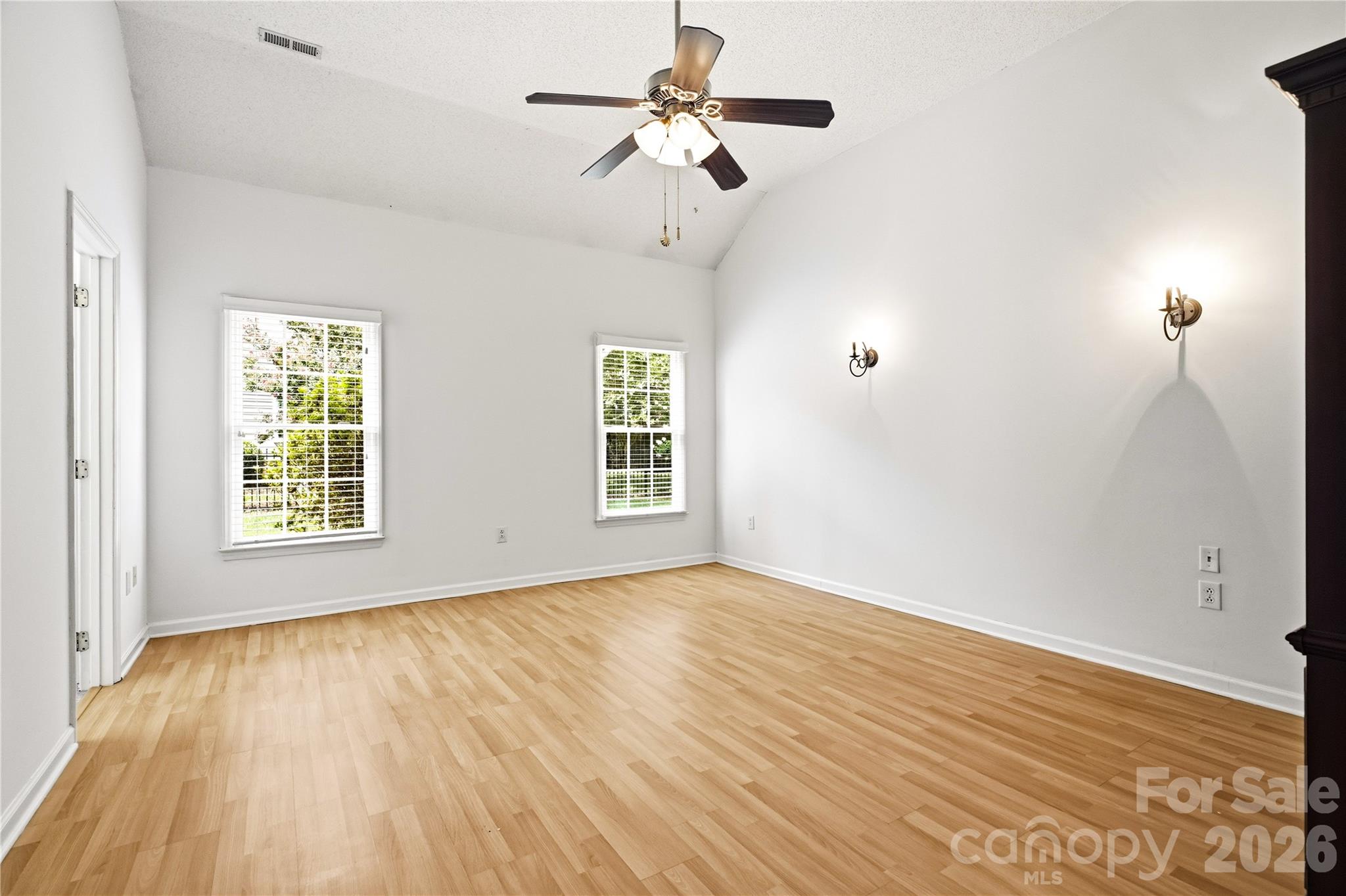 2604 Lamp Post Lane Property Photo 16