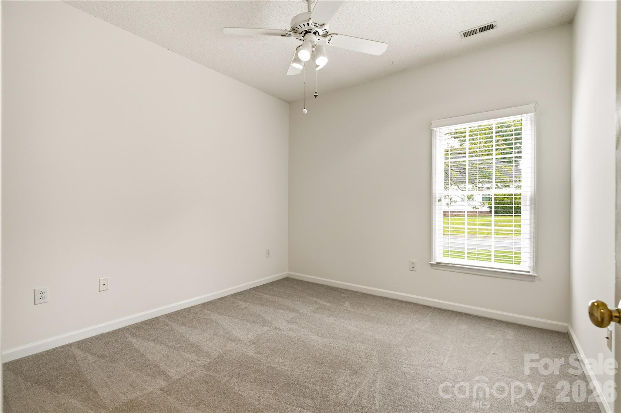 2604 Lamp Post Lane Property Photo 24