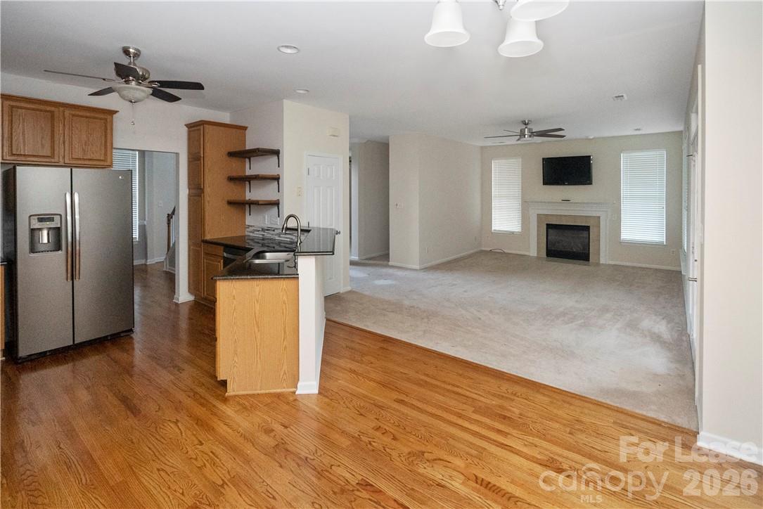 8230 Glamorgan Lane Property Photo 6