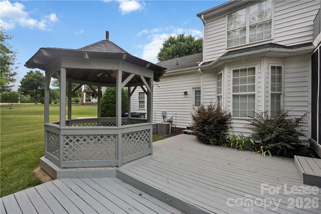 8230 Glamorgan Lane Property Photo 19