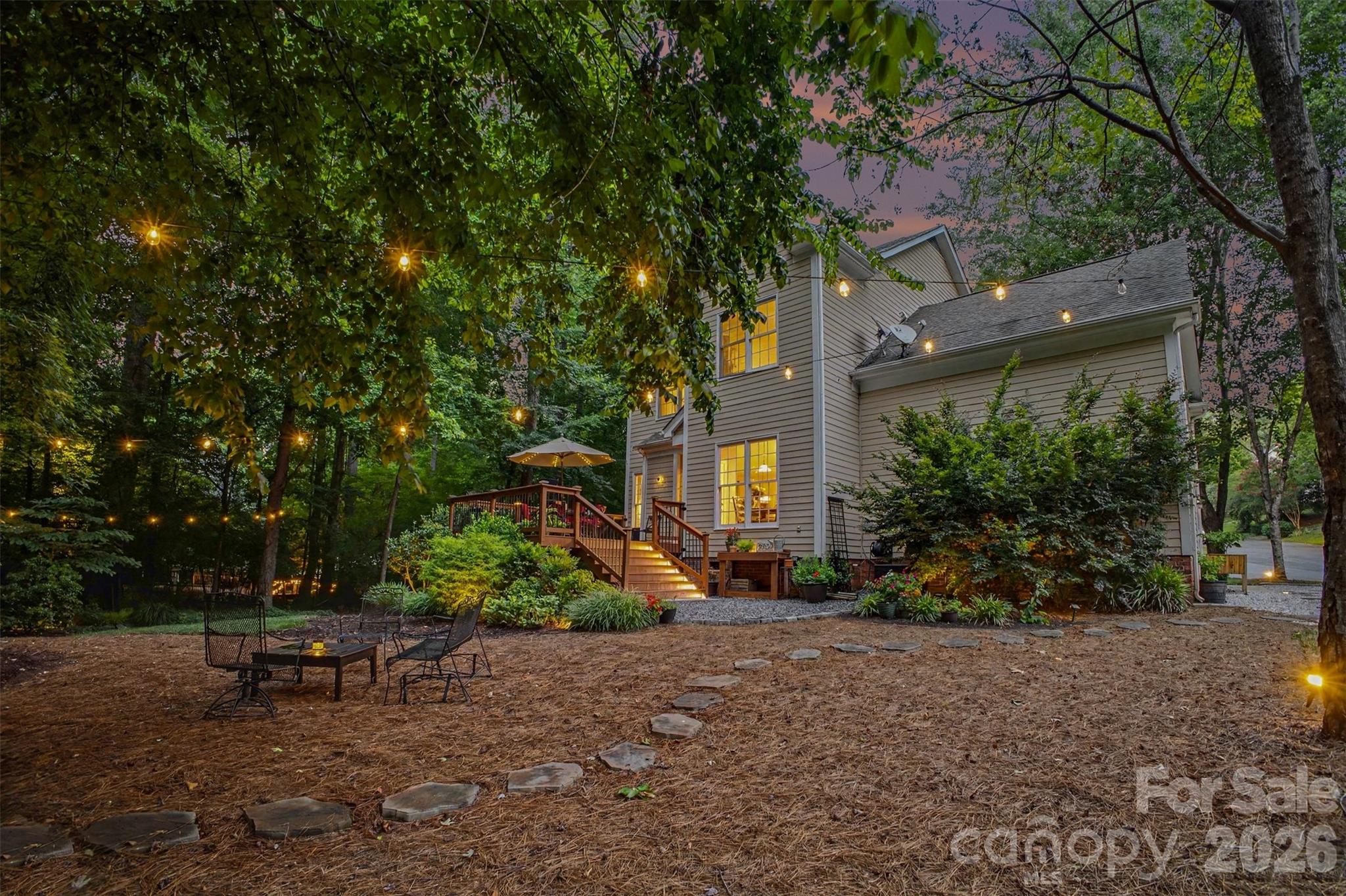 7814 Hollow Oaks Lane Property Photo 6