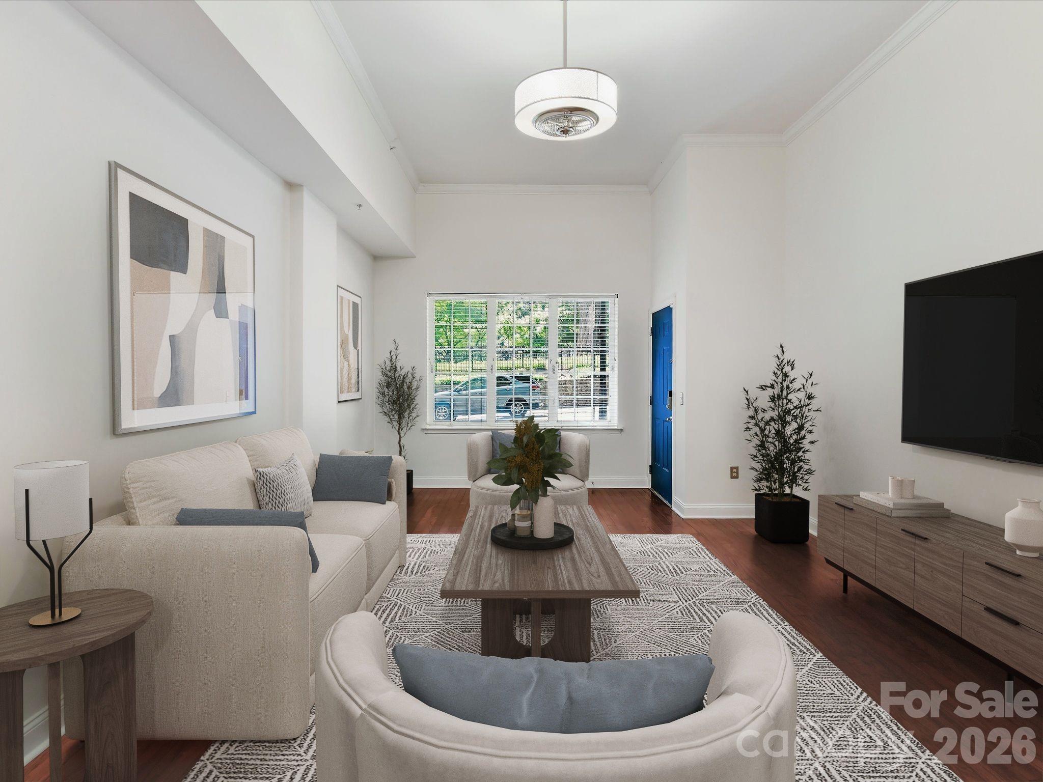 300 W 5th Street 2 Property Photo 3