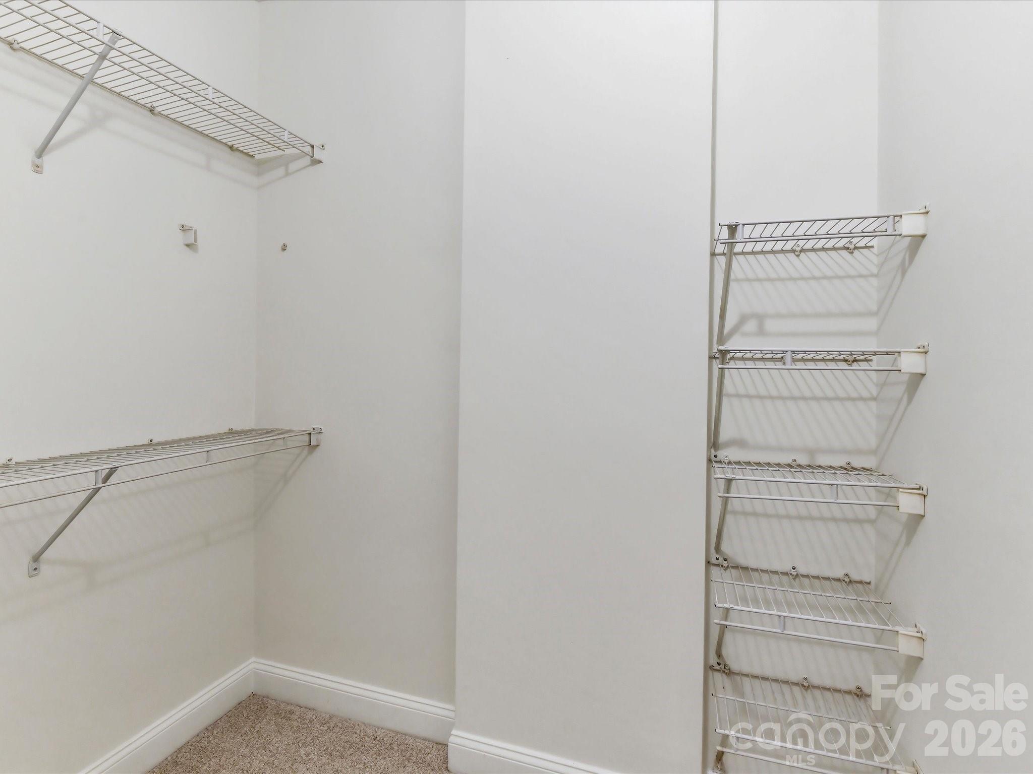300 W 5th Street 2 Property Photo 11