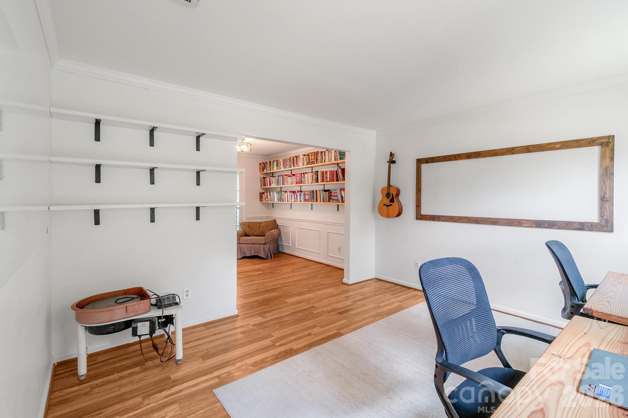 12328 Sandringham Place Property Photo 6