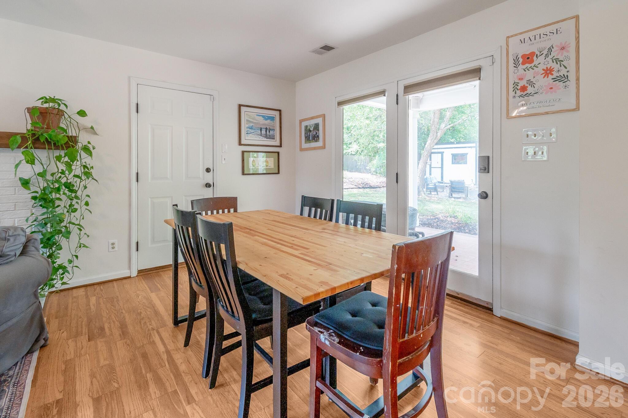 12328 Sandringham Place Property Photo 12