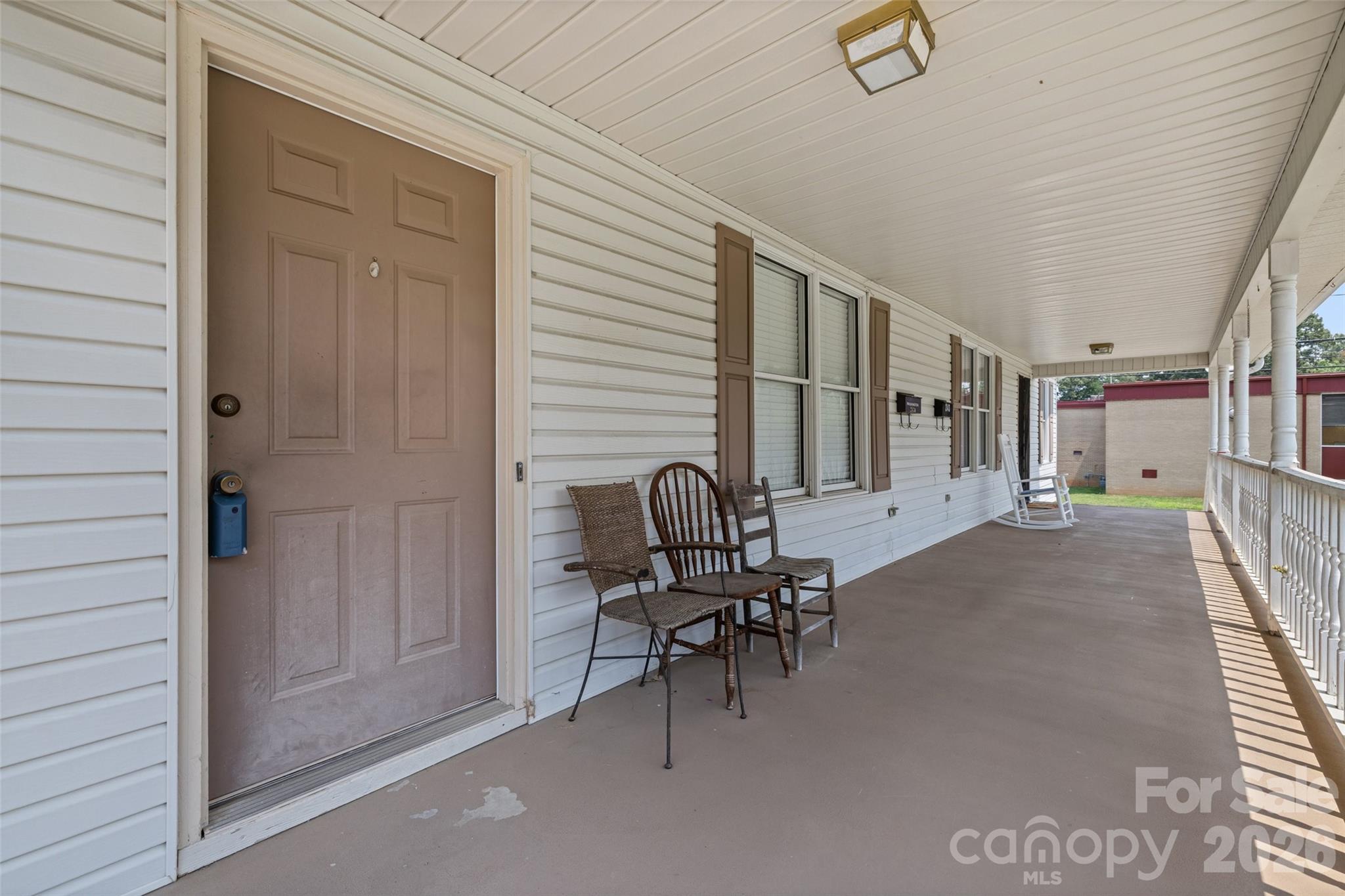 243 8th Avenue Property Photo 4