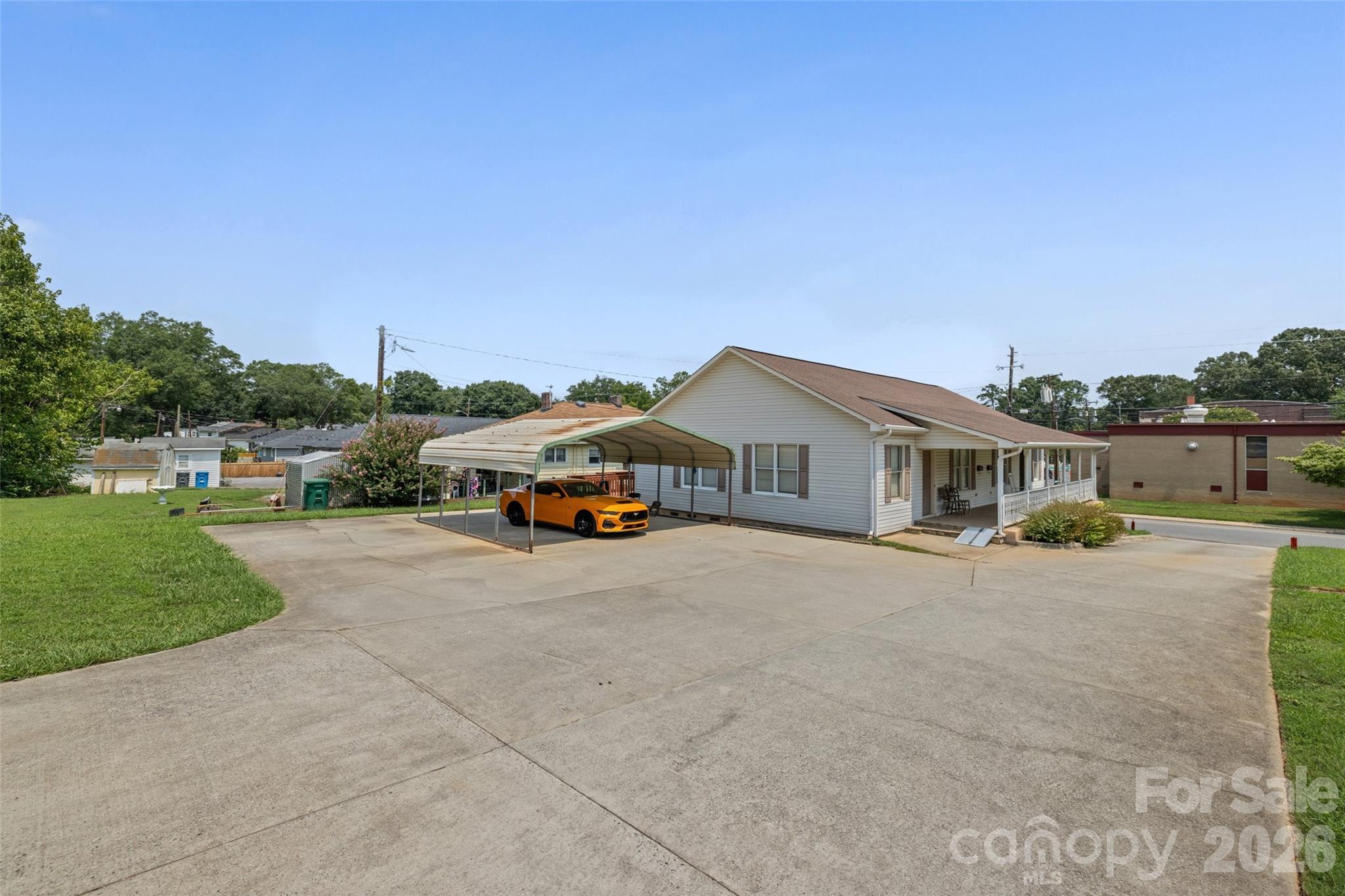243 8th Avenue Property Photo 10