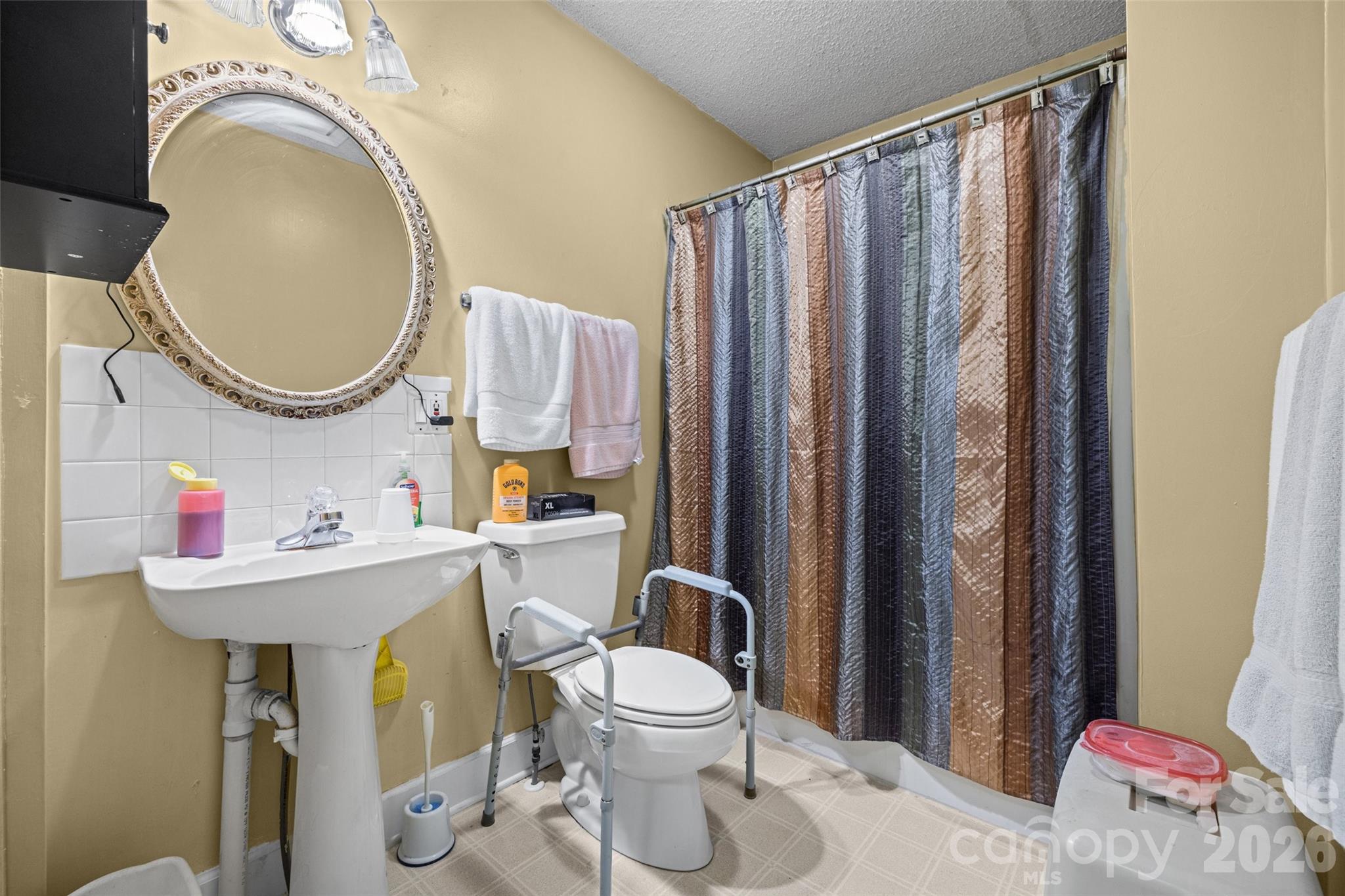 243 8th Avenue Property Photo 21