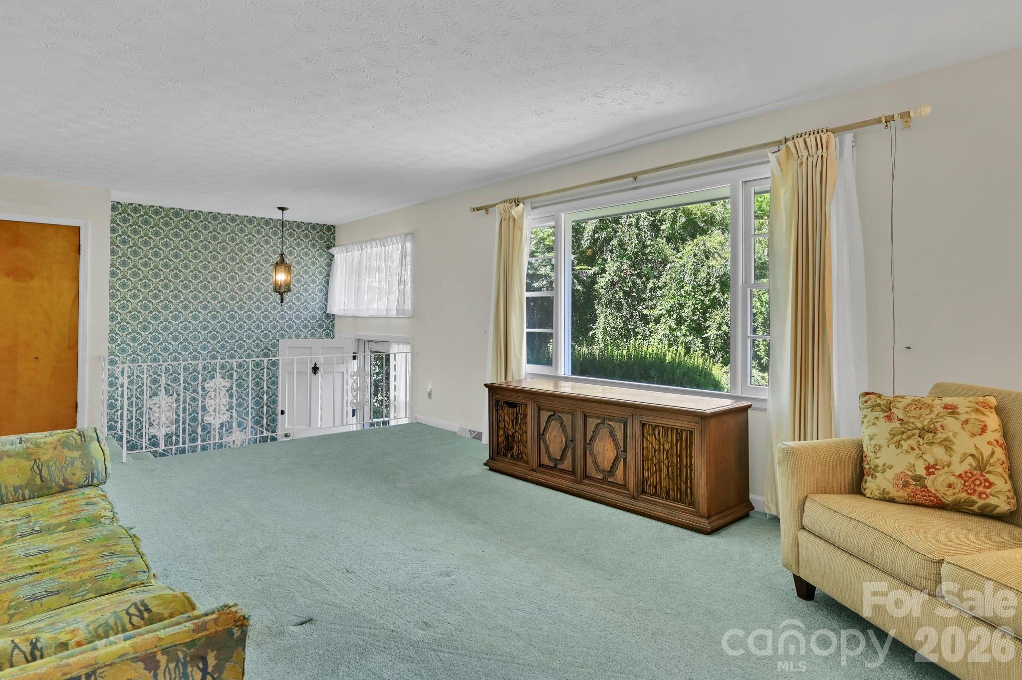 28 Glenview Road Property Photo 4