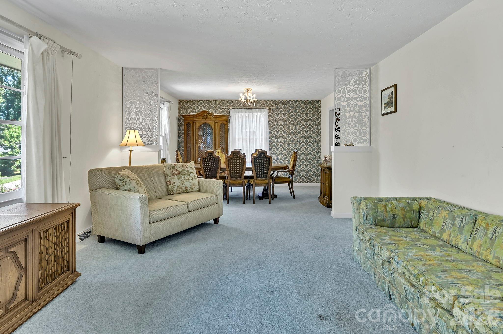 28 Glenview Road Property Photo 6