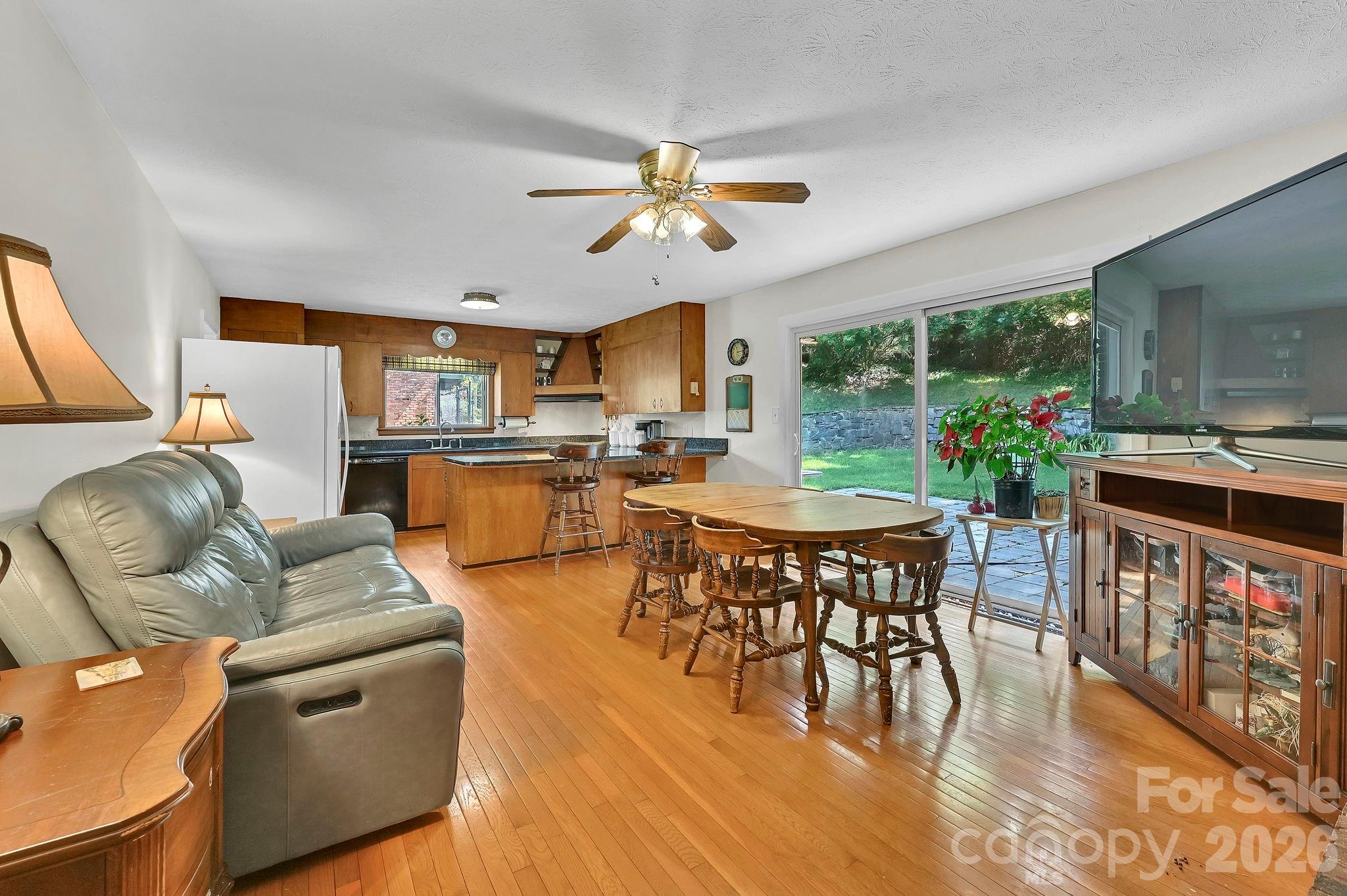 28 Glenview Road Property Photo 10