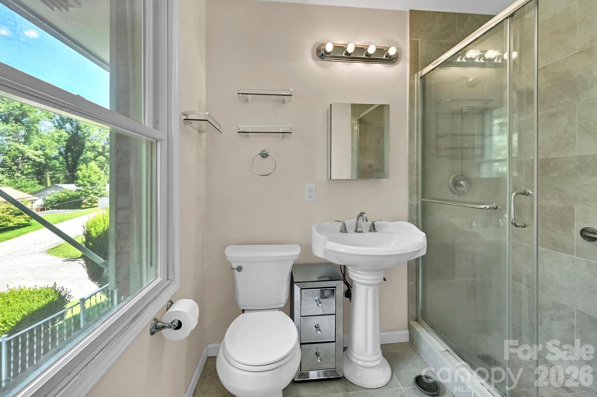 28 Glenview Road Property Photo 16