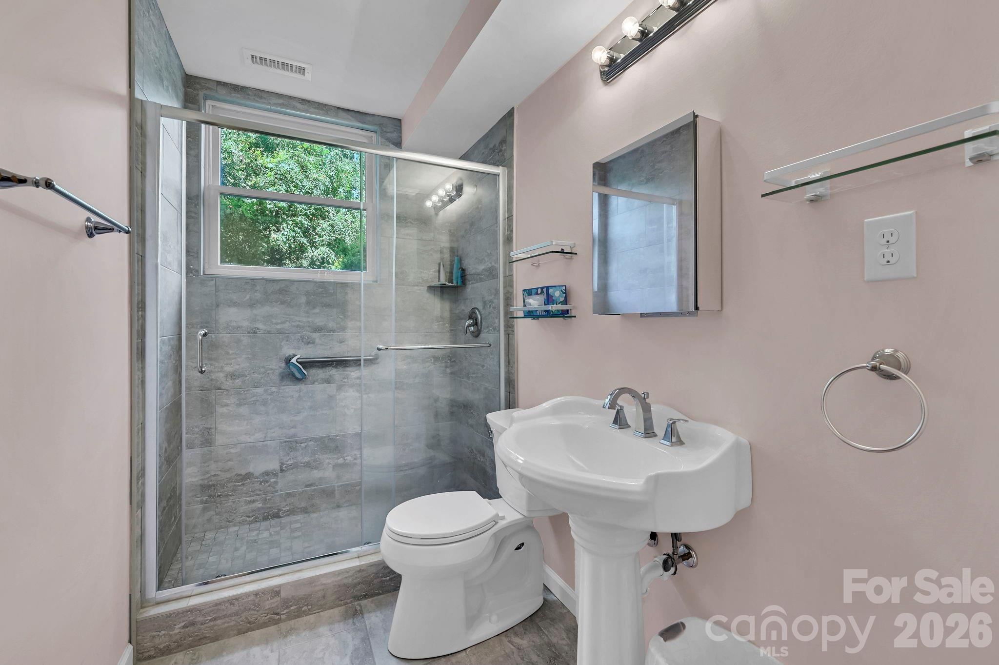 28 Glenview Road Property Photo 25